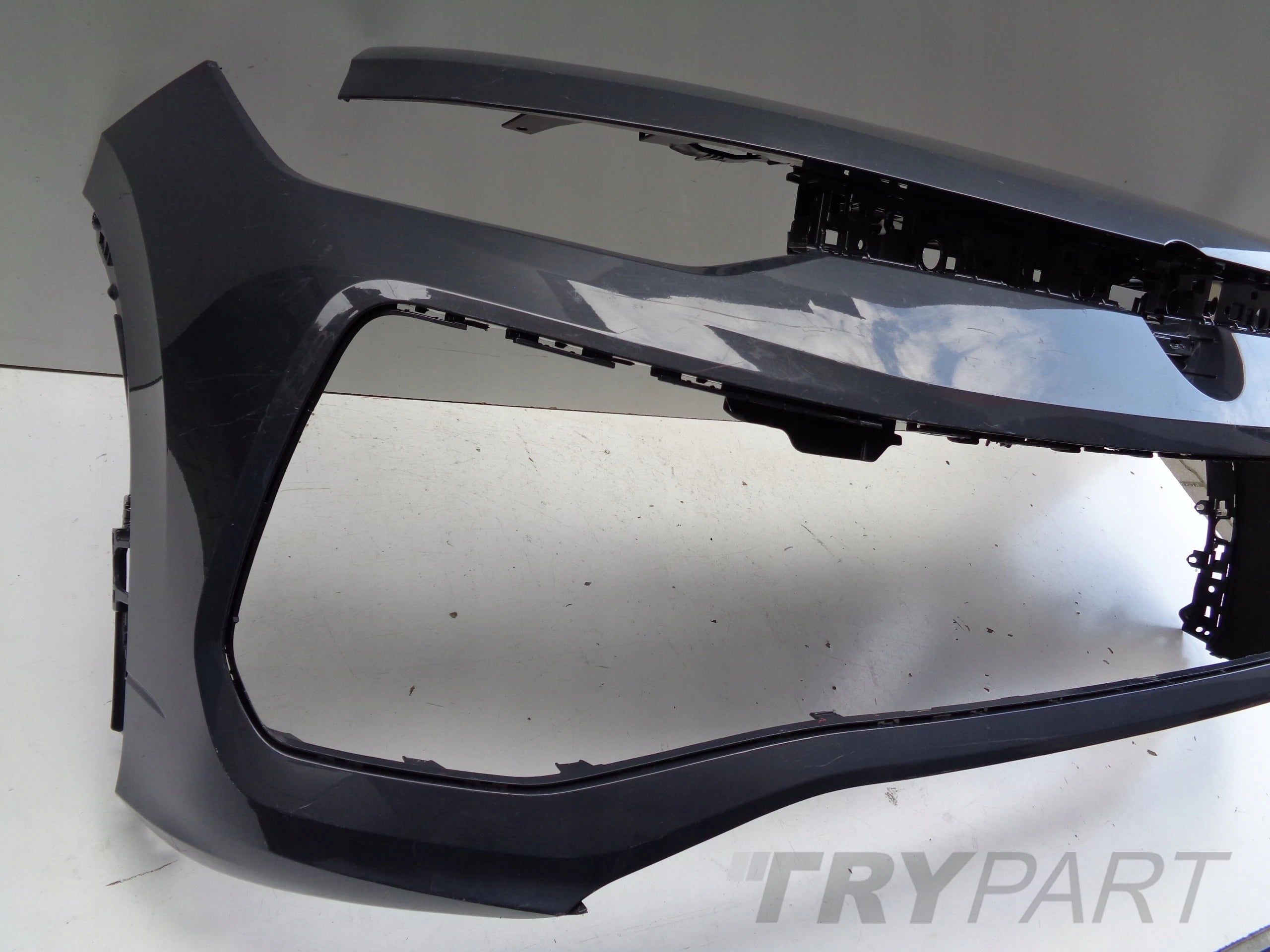 FRONT BUMPER VW TAYRON 57L 24- NO. 51604