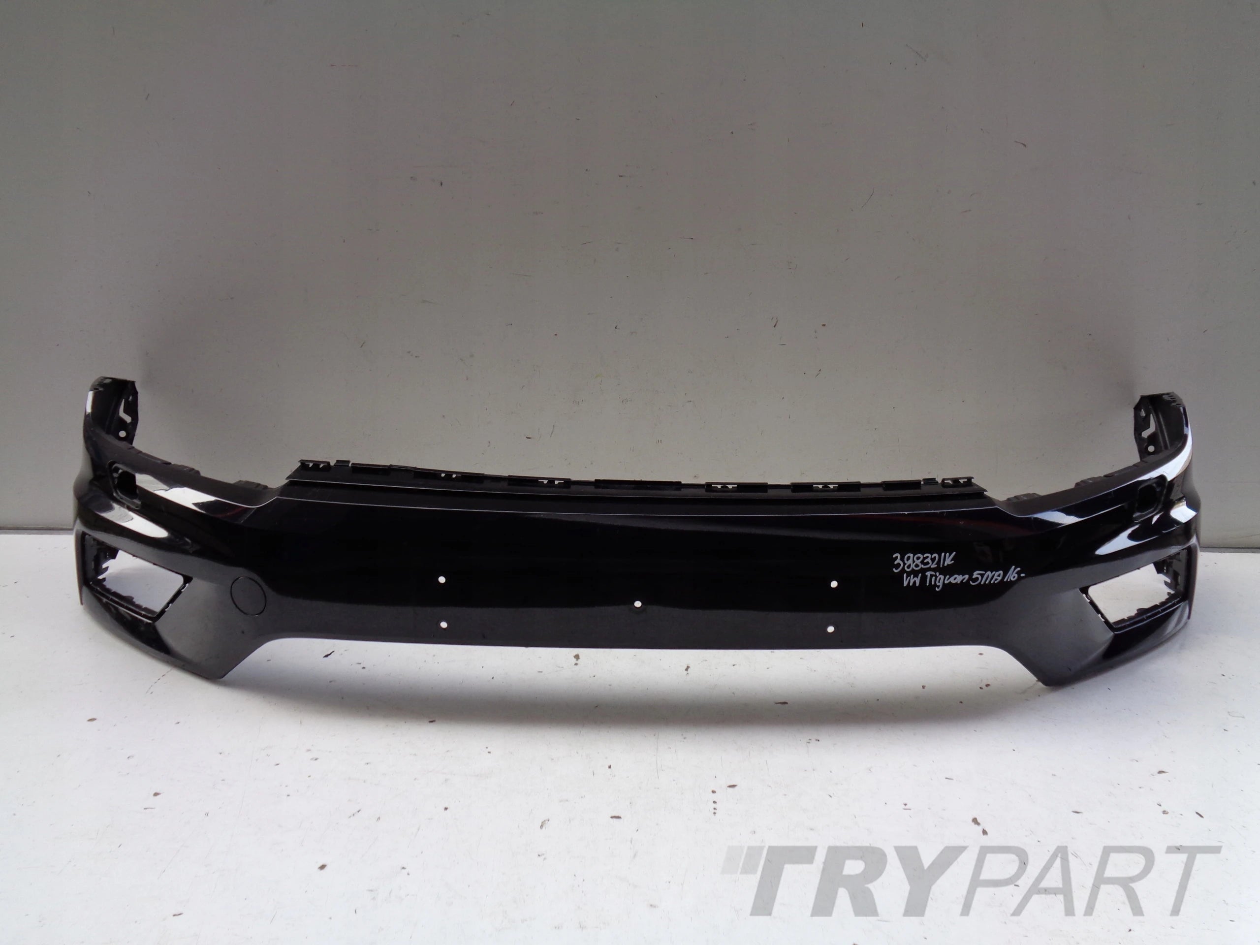 FRONT BUMPER VW TIGUAN 5N 5NA 16- NO 39832