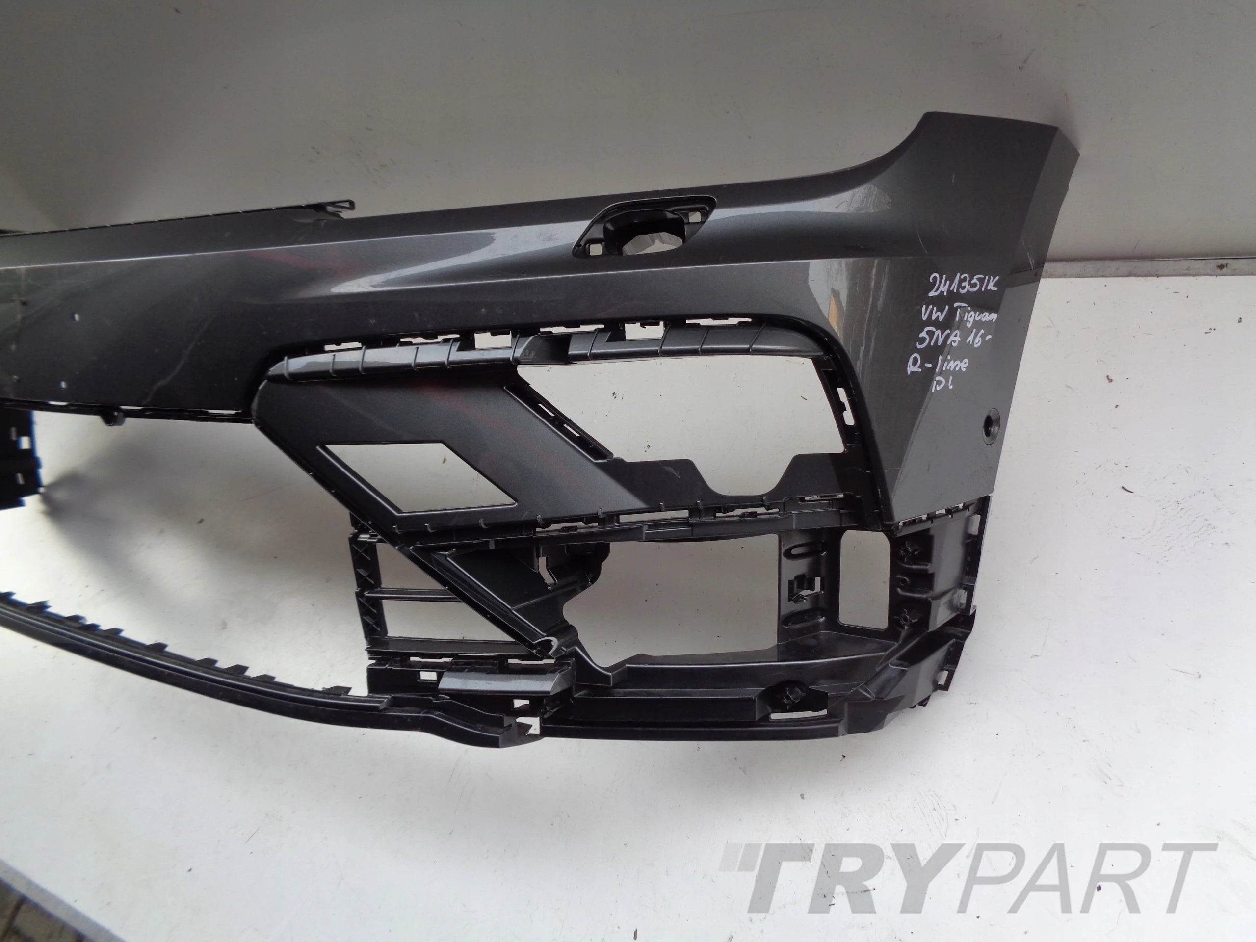 FRONT BUMPER VW TIGUAN 5N 5NA 16- R-LINE 24135