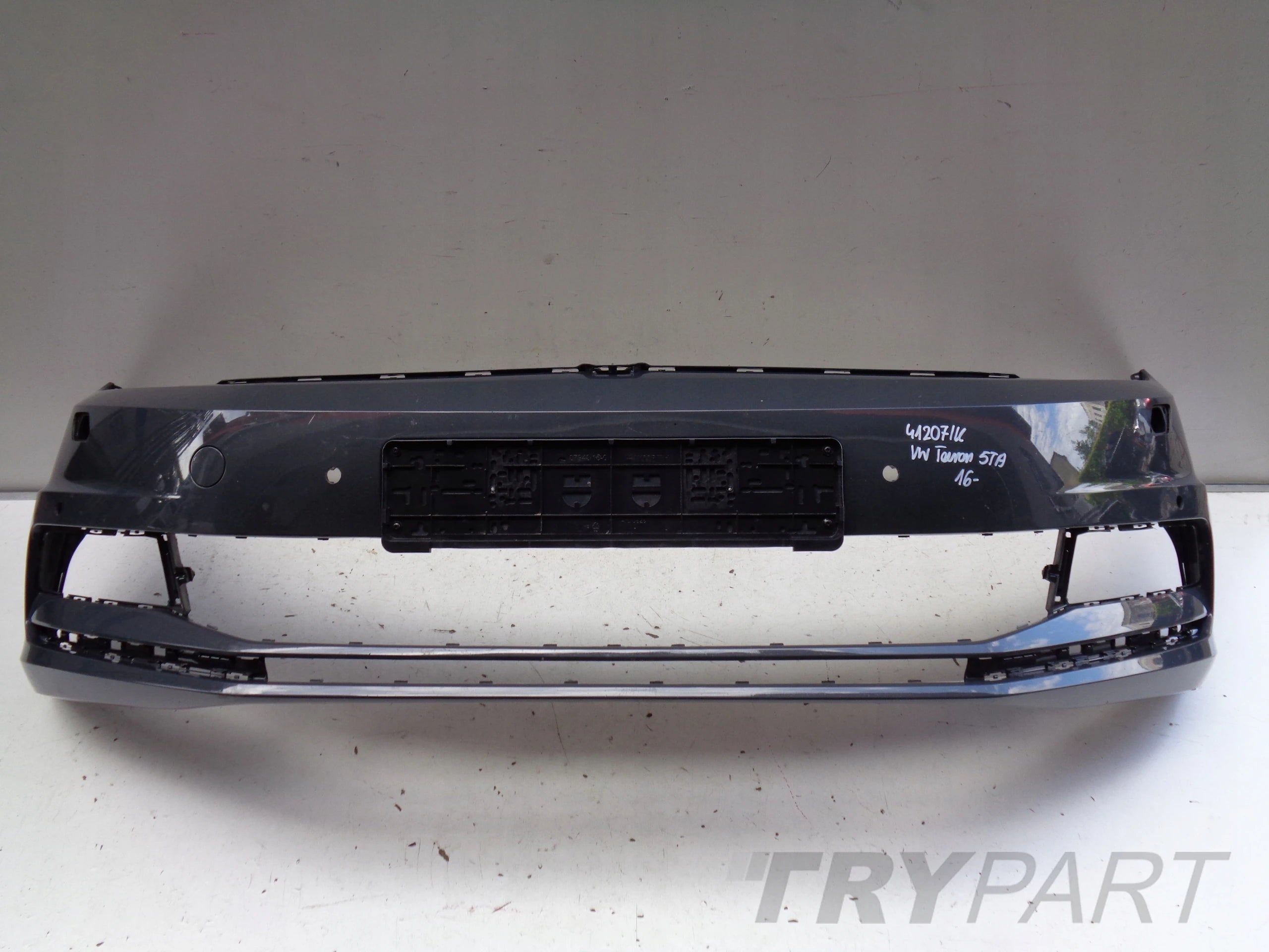 FRONT BUMPER VW TOURAN 5TA 16- NO. 41207