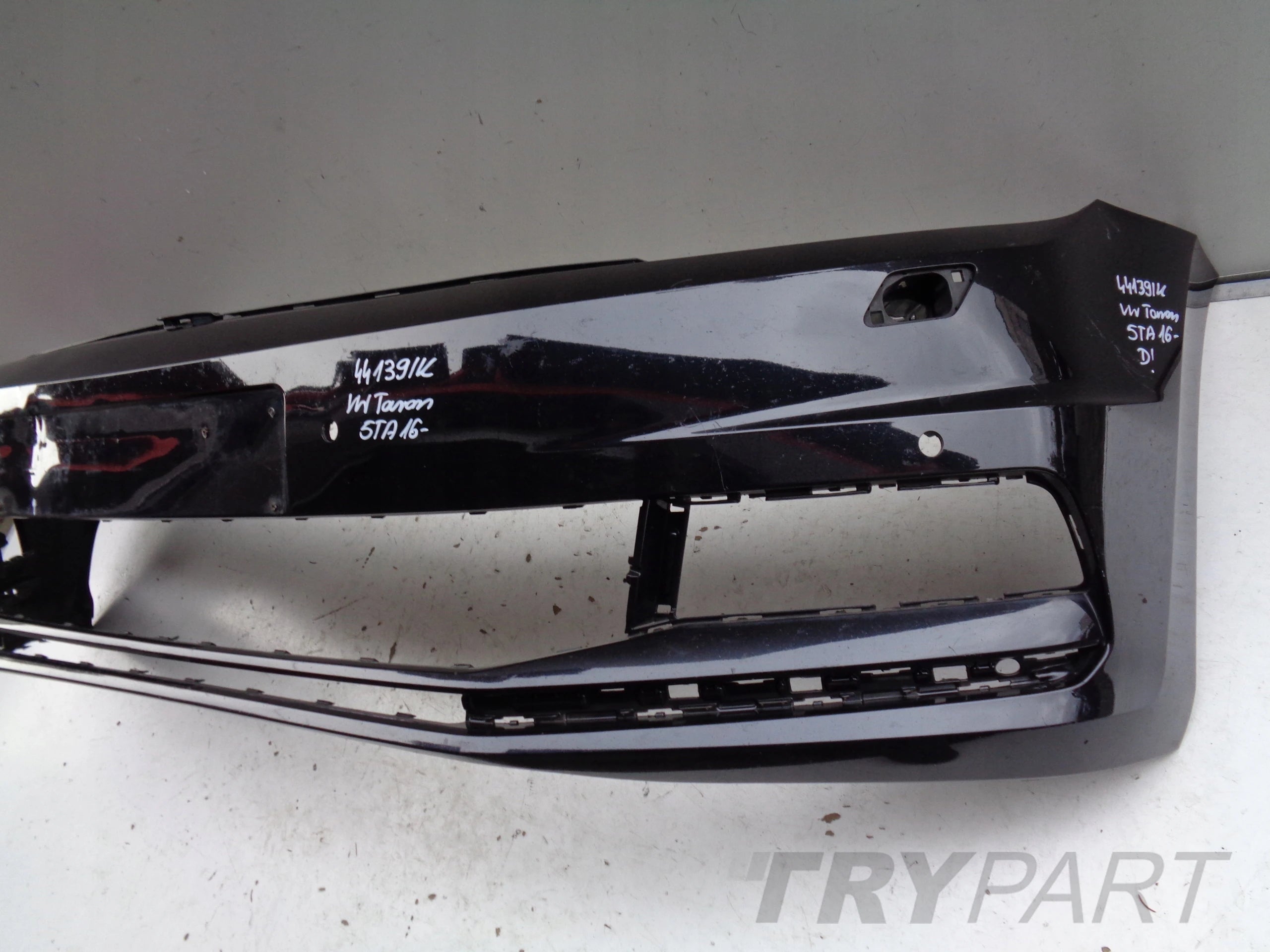 FRONT BUMPER VW TOURAN 5TA 16- NO. 44139