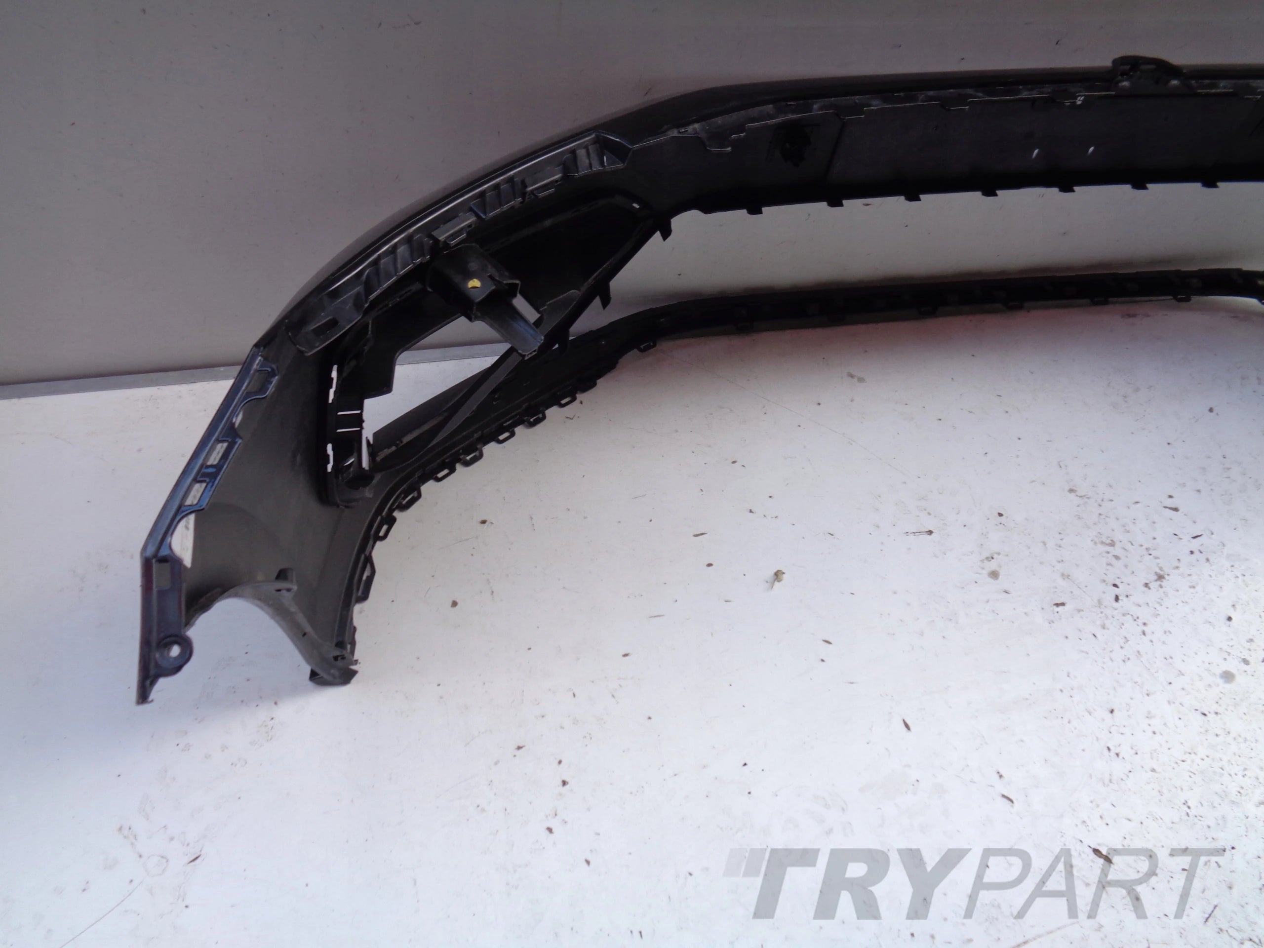 FRONT BUMPER VW TOURAN 5TA 16- R-LINE NO. 38843