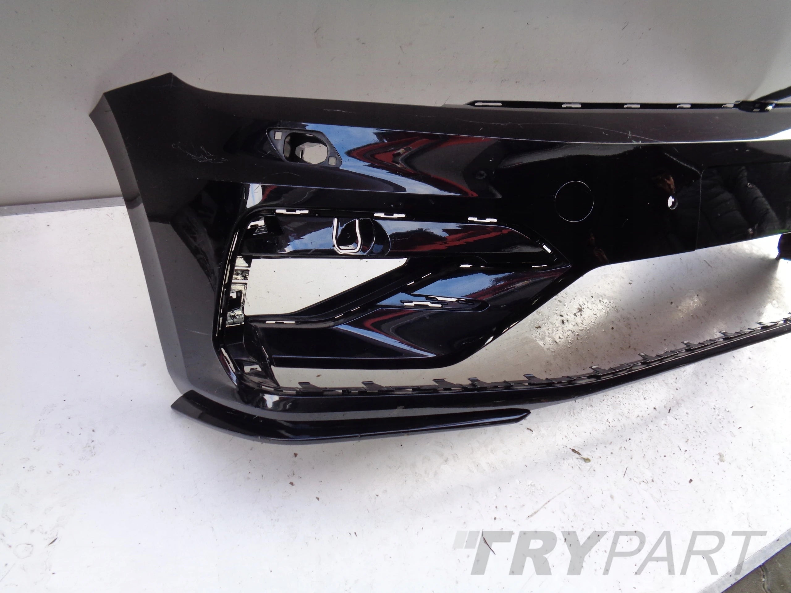 FRONT BUMPER VW TOURAN 5TA 16- R-LINE NO. 38843