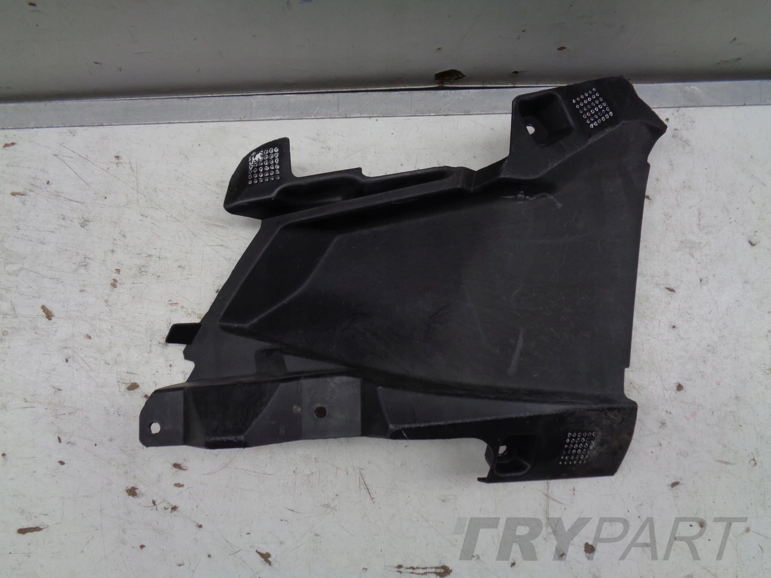 FRONT LEFT BUMPER SLIDER FORD FOCUS MK4 22- FACELIFT