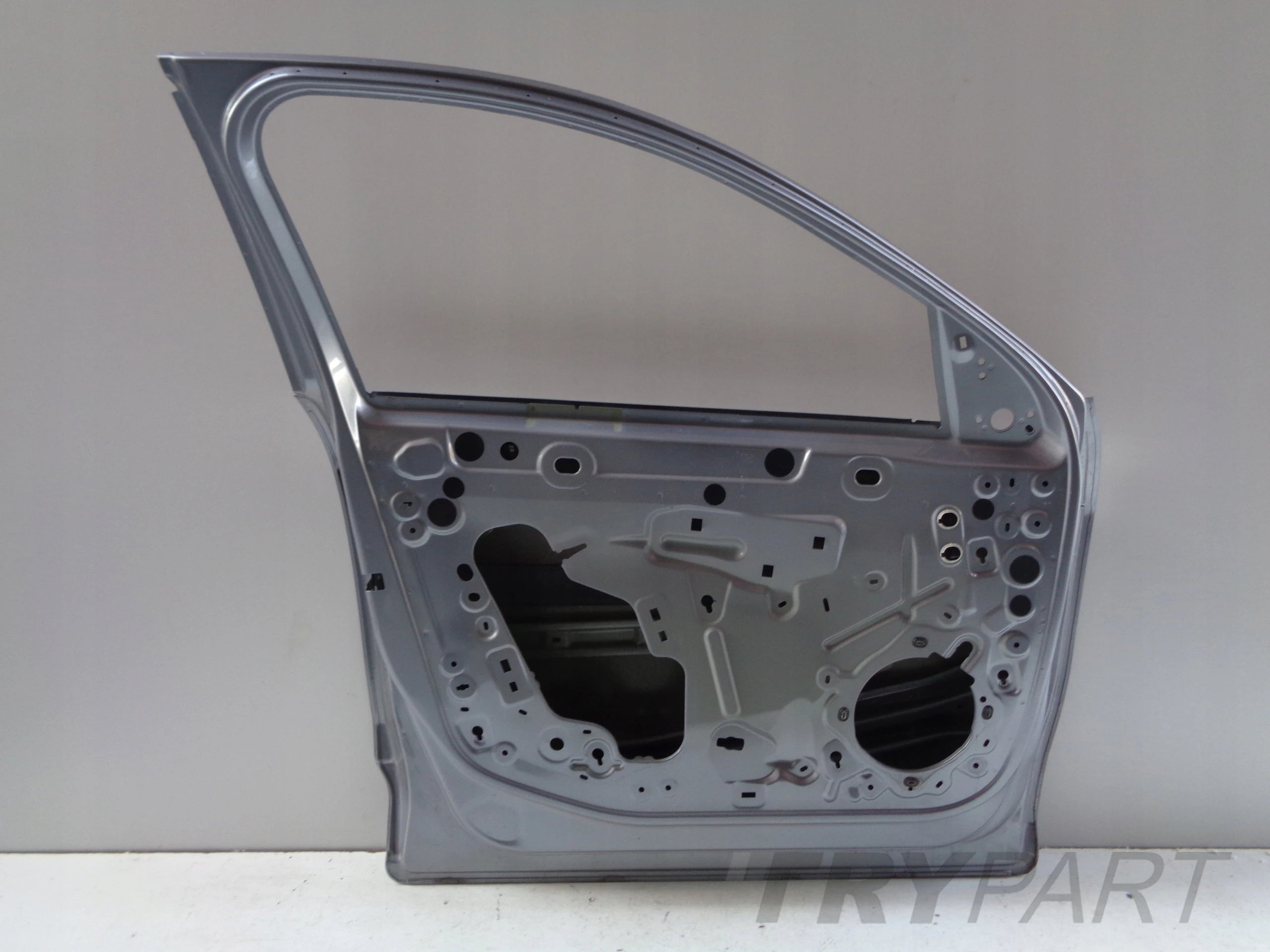 FRONT LEFT DOOR CITROEN C4 III 20- NR 50645