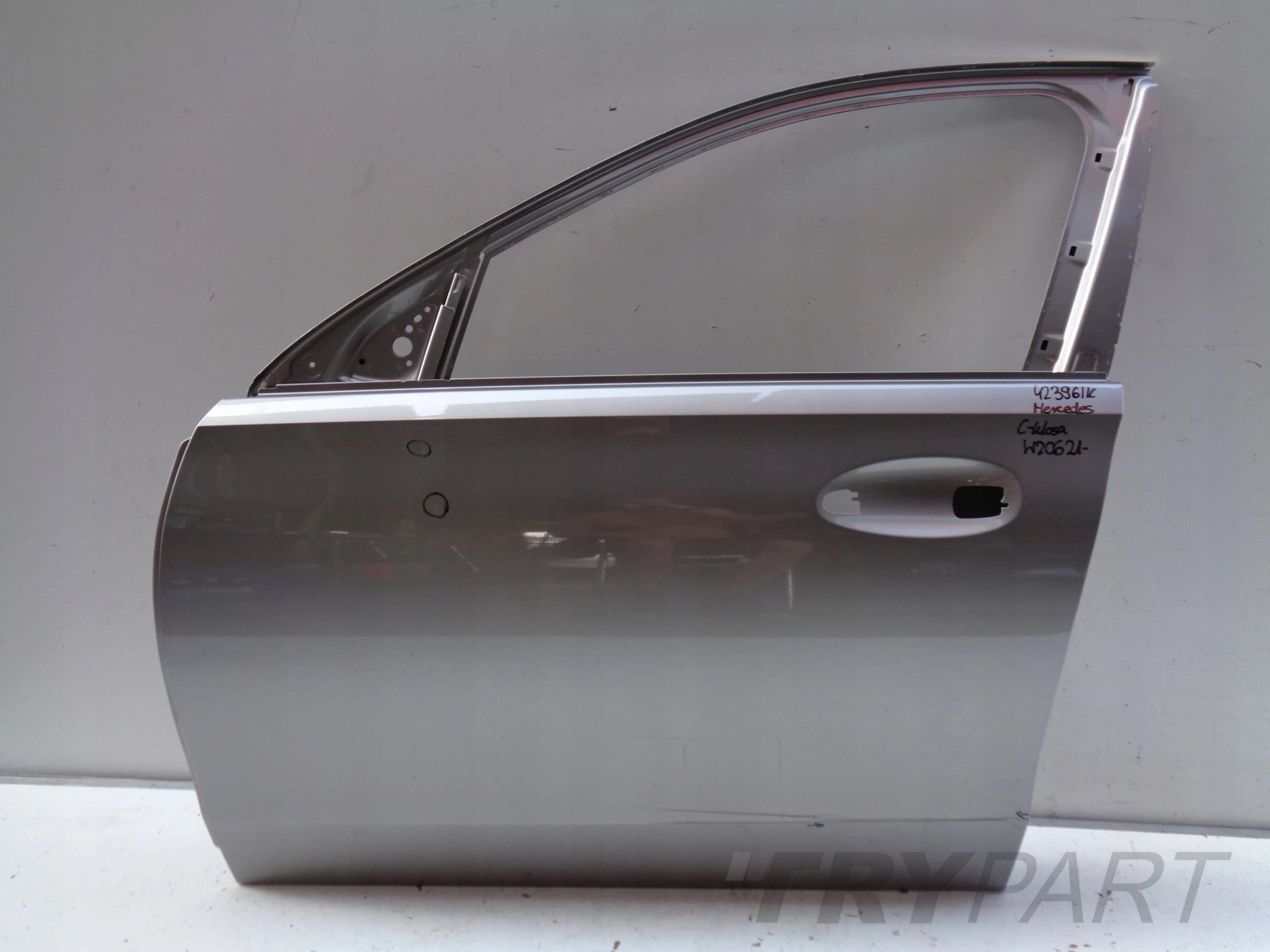 FRONT LEFT DOOR FOR MERCEDES C-CLASS W206 21- NO. 42396