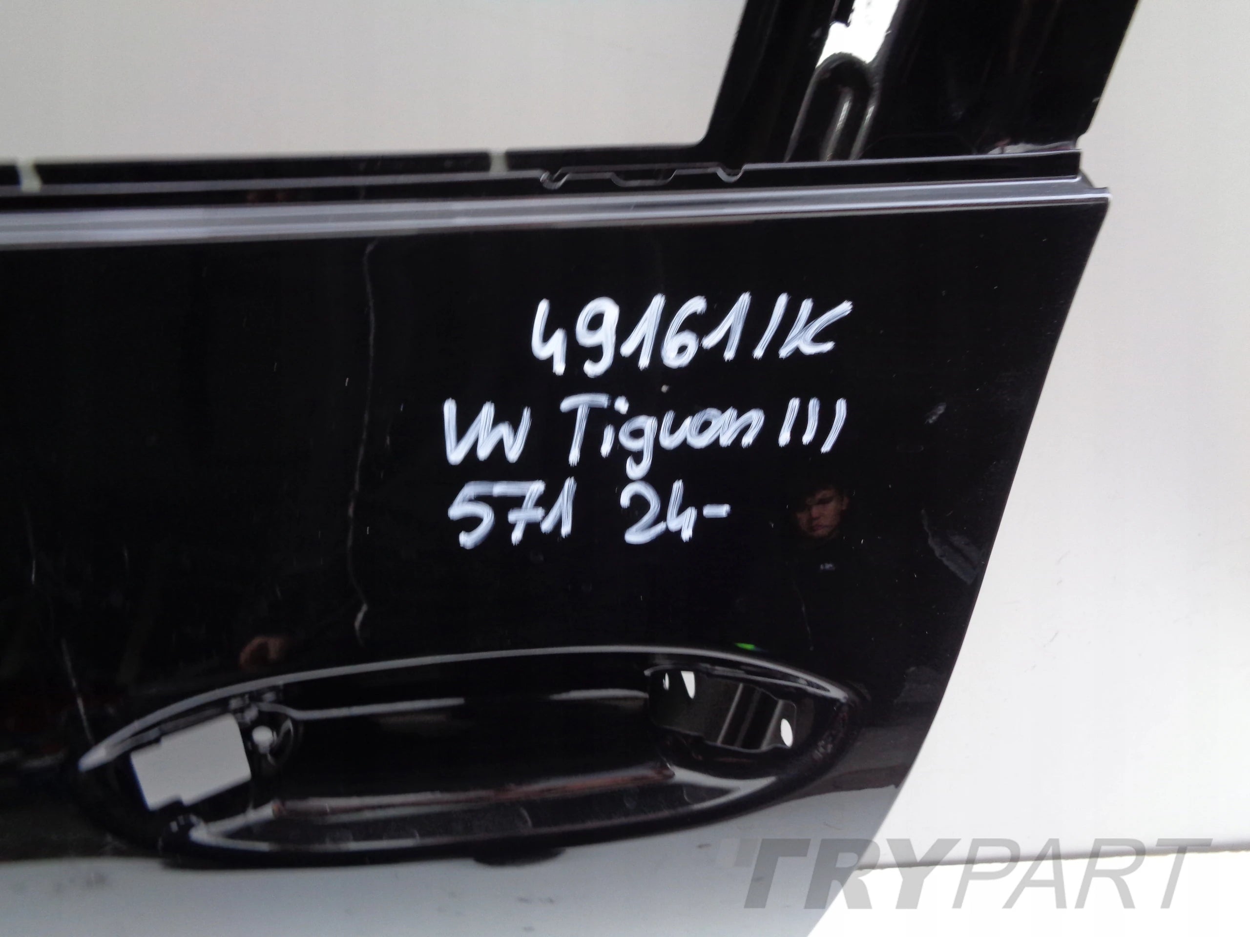 FRONT LEFT DOOR VW TIGUAN III 571 24- NO. 49161