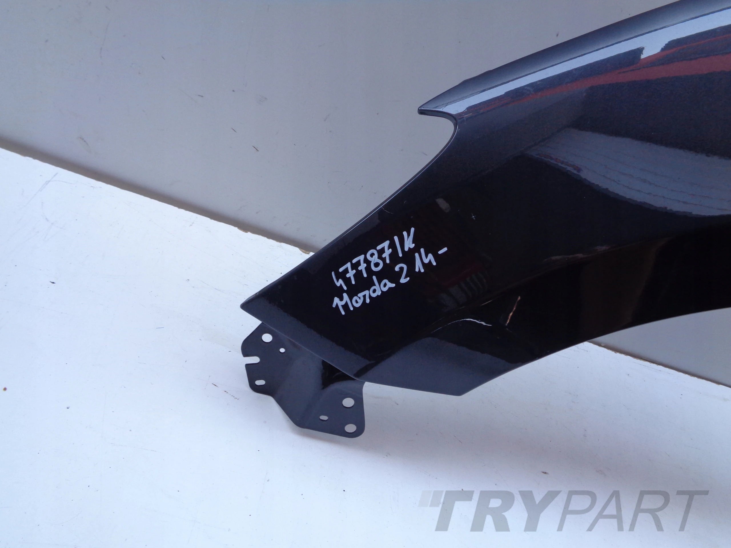 FRONT LEFT FENDER MAZDA 2 14- NO. 47787