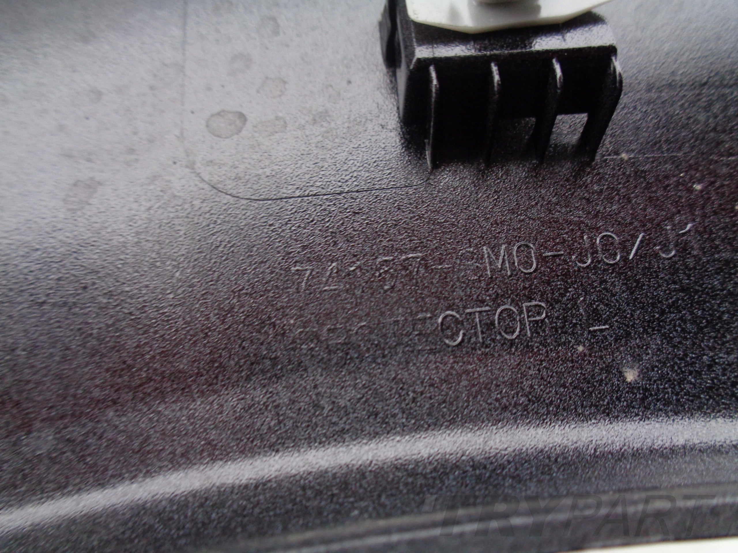 FRONT LEFT FENDER TRIM HONDA HRV III 21-