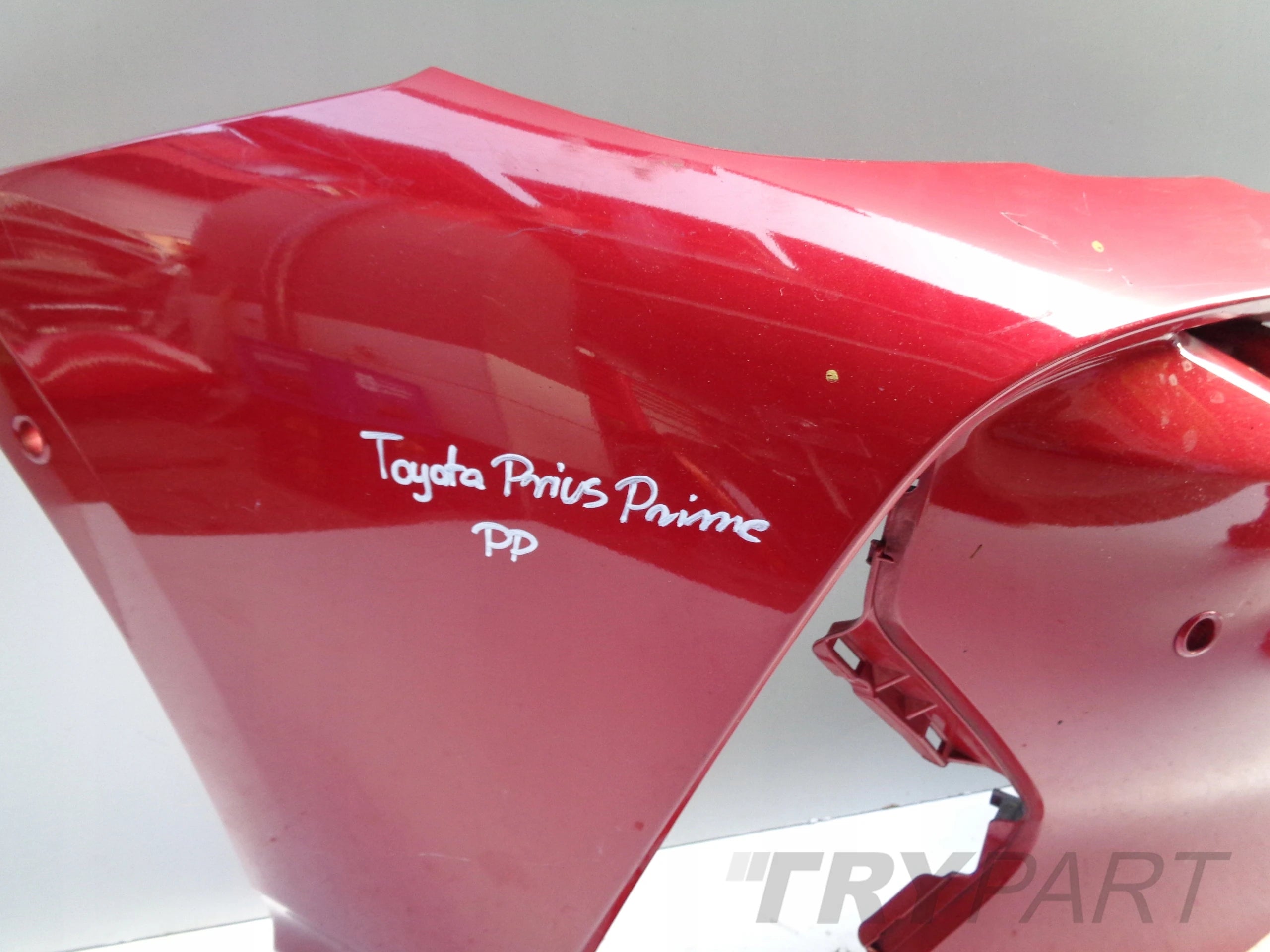 FRONT RIGHT BUMPER CORNER TOYOTA PRIUS PRIME