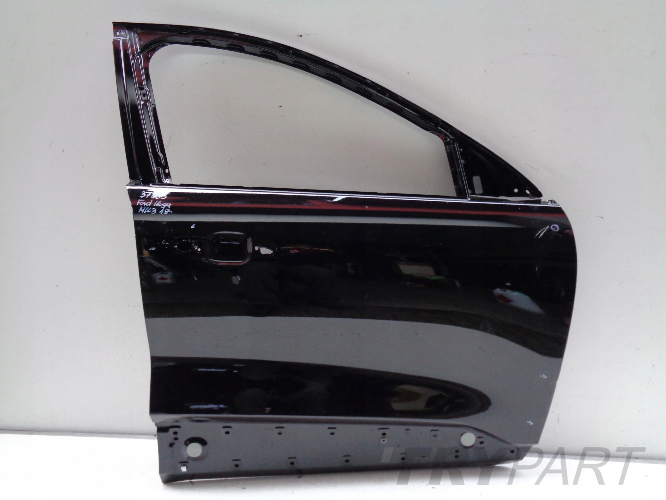 FRONT RIGHT DOOR FORD KUGA MK3 19- NO. 37865