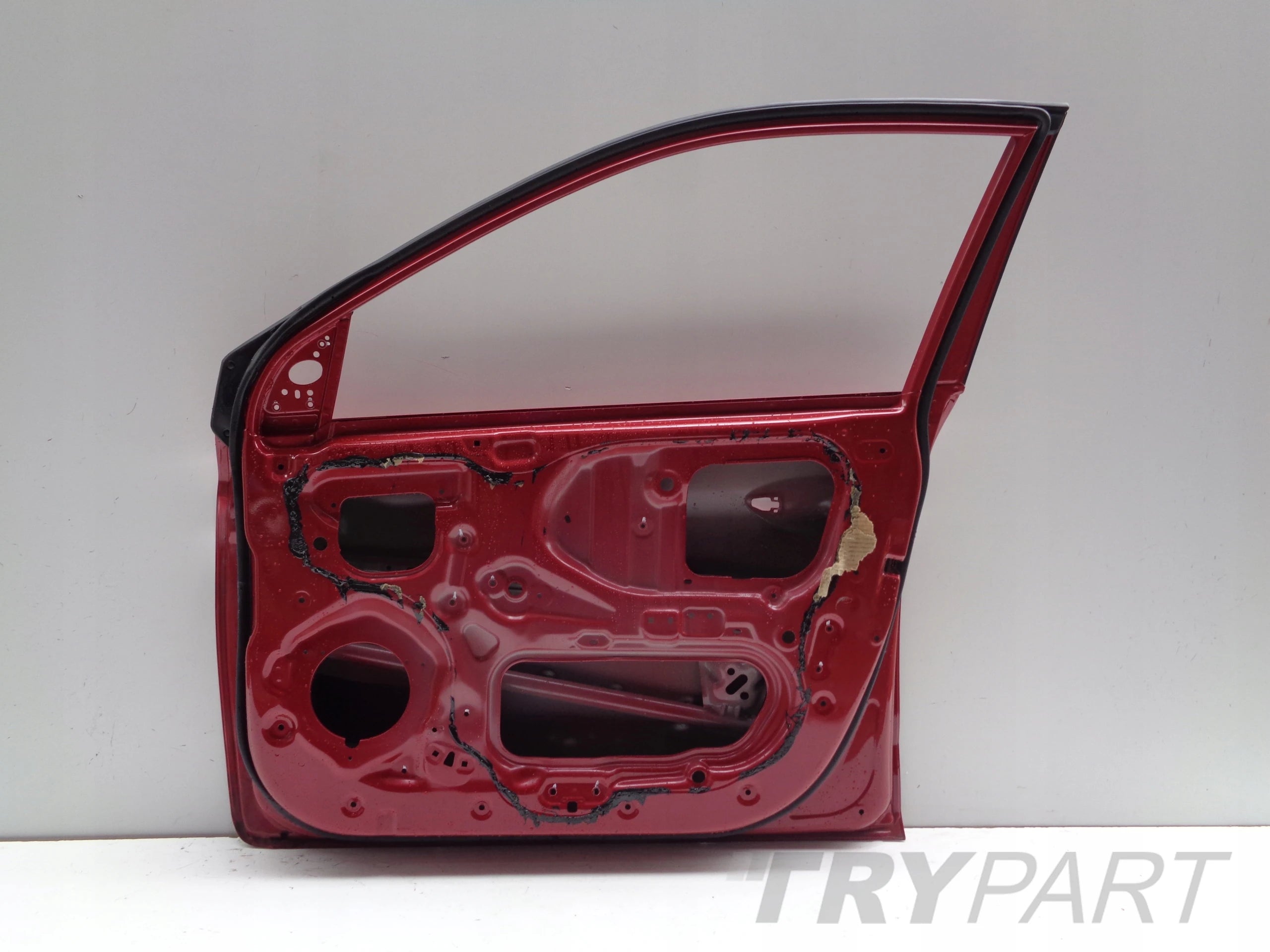 FRONT RIGHT DOOR HYUNDAI I20 II 14- NR 47672
