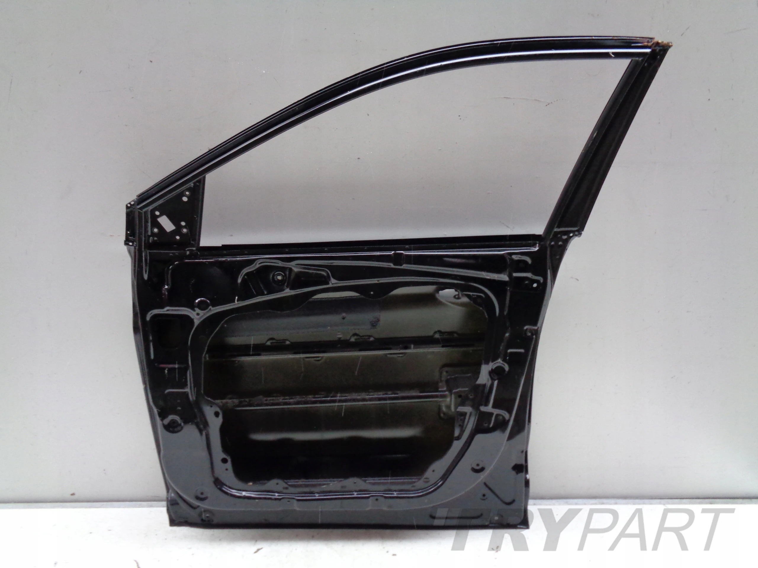 FRONT RIGHT DOOR HYUNDAI SANTA FE III 12- NR 44211