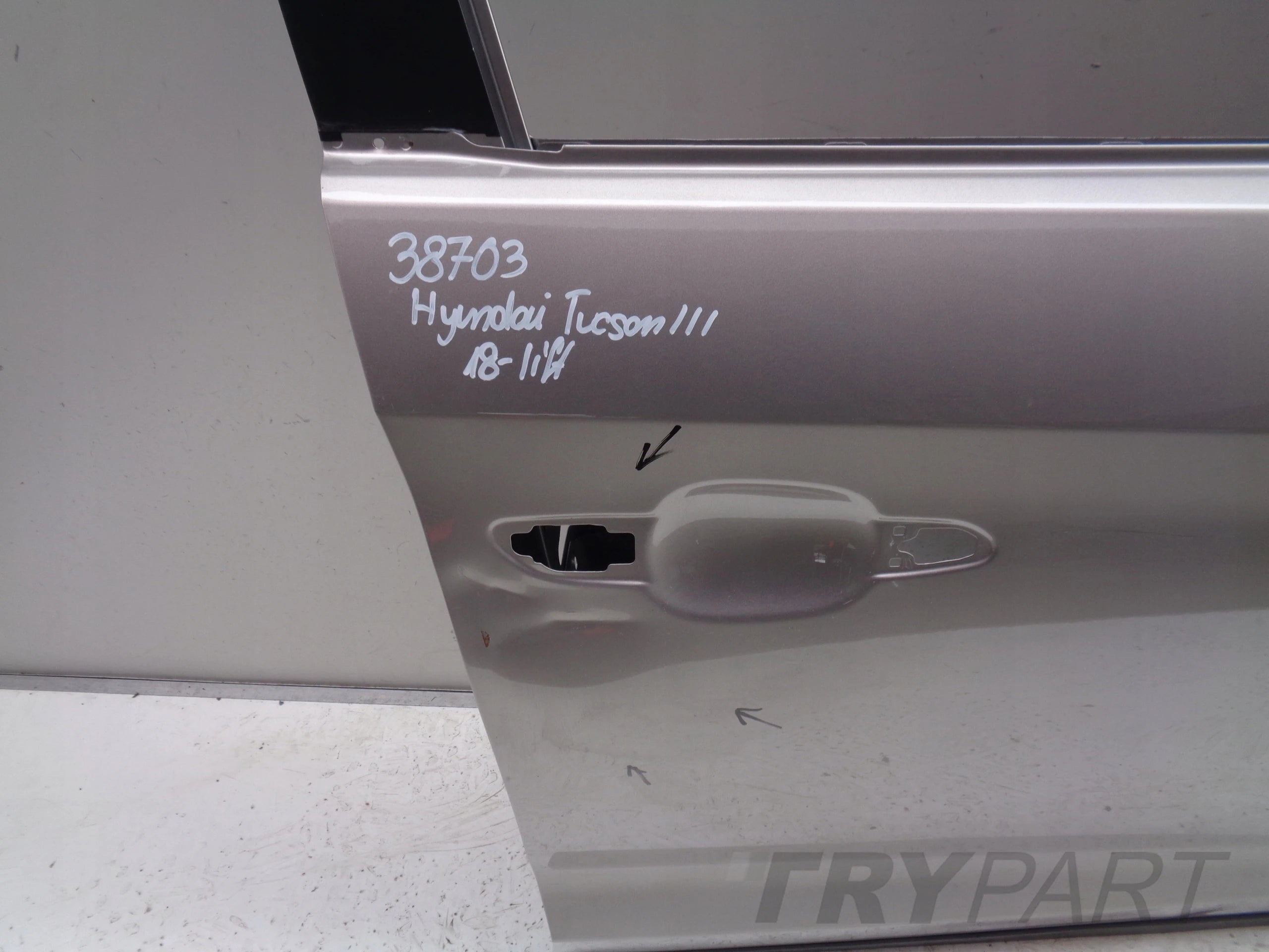 FRONT RIGHT DOOR HYUNDAI TUCSON III 18- LIFT NO. 38703
