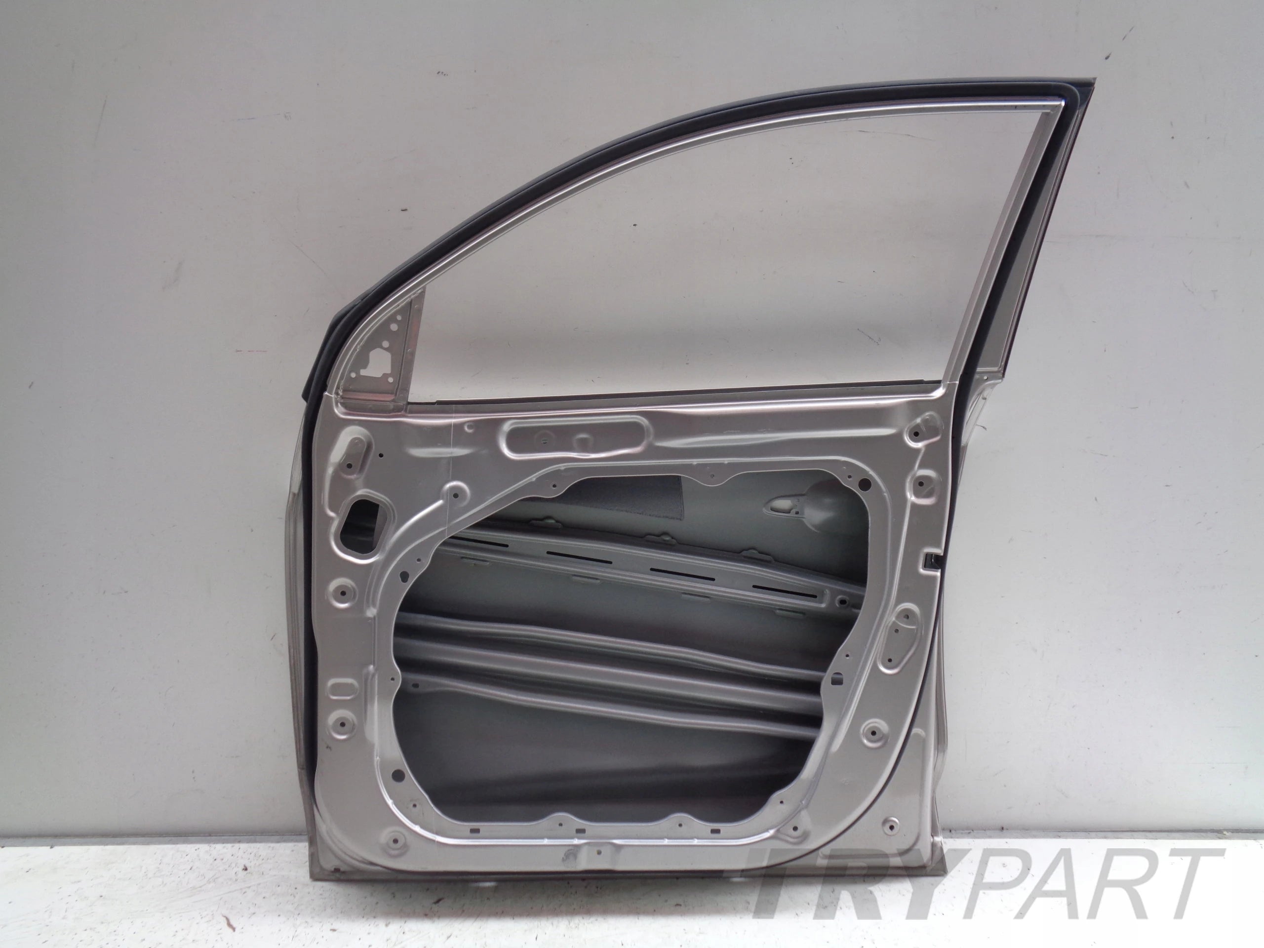 FRONT RIGHT DOOR HYUNDAI TUCSON III 18- LIFT NO. 38703