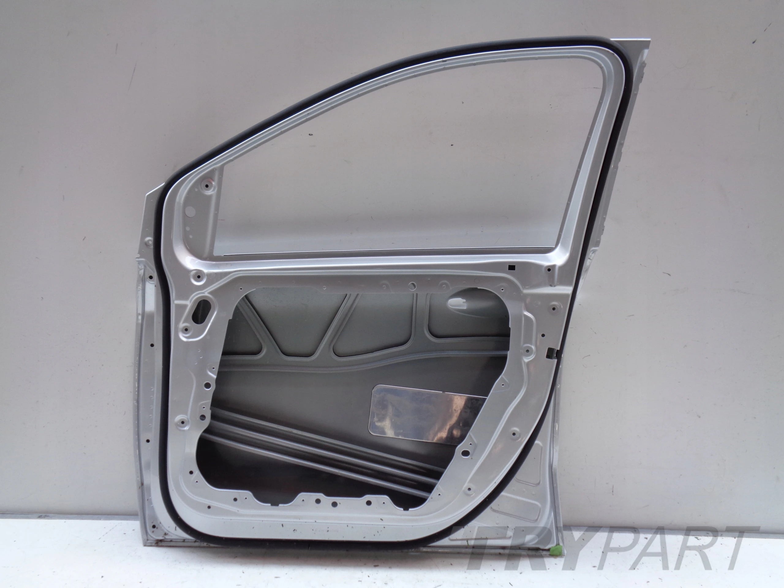 FRONT RIGHT DOOR MERCEDES B-CLASS W247 18-