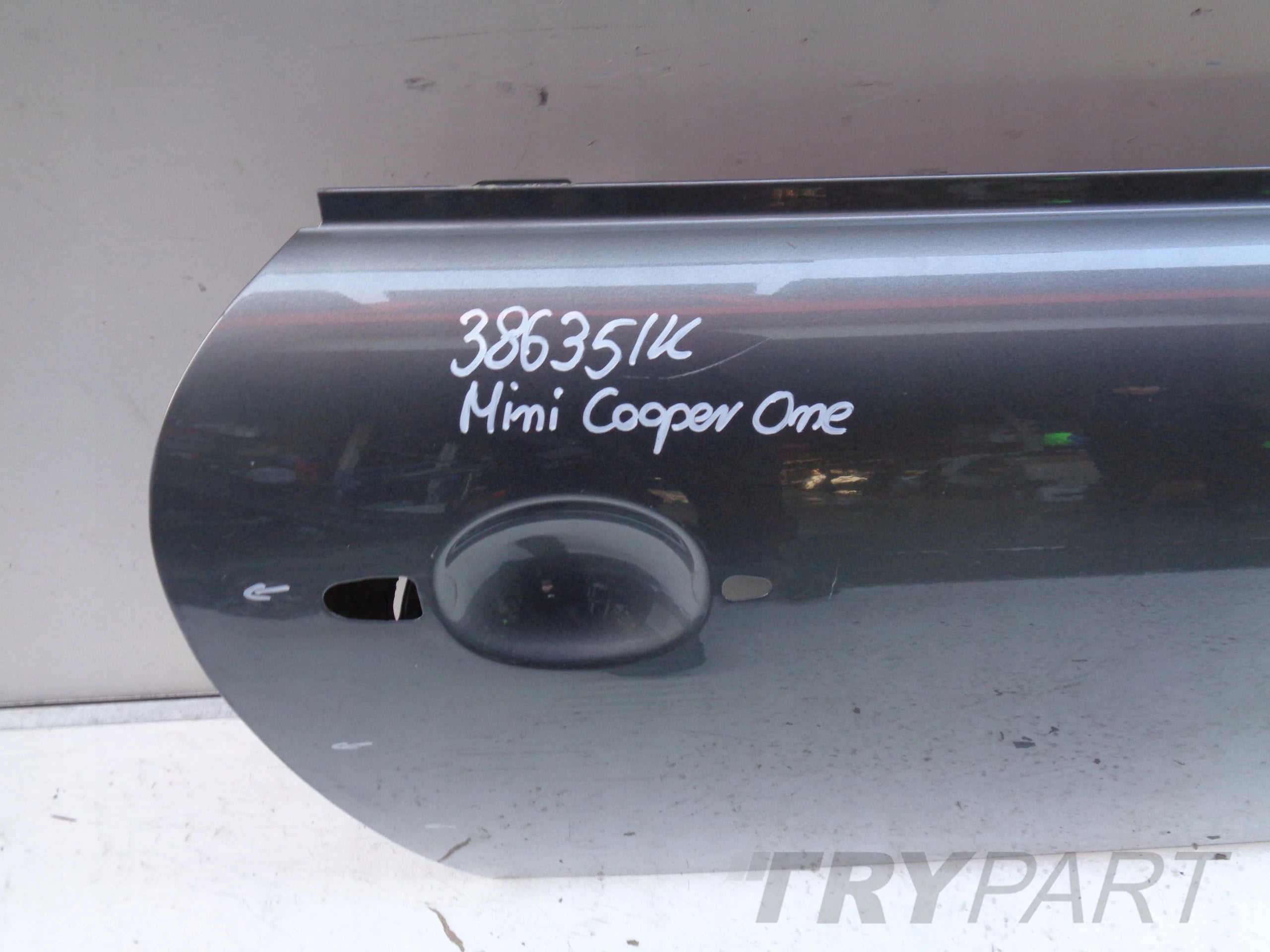 FRONT RIGHT DOOR MINI COOPER ONE R56 06- NO. 38635