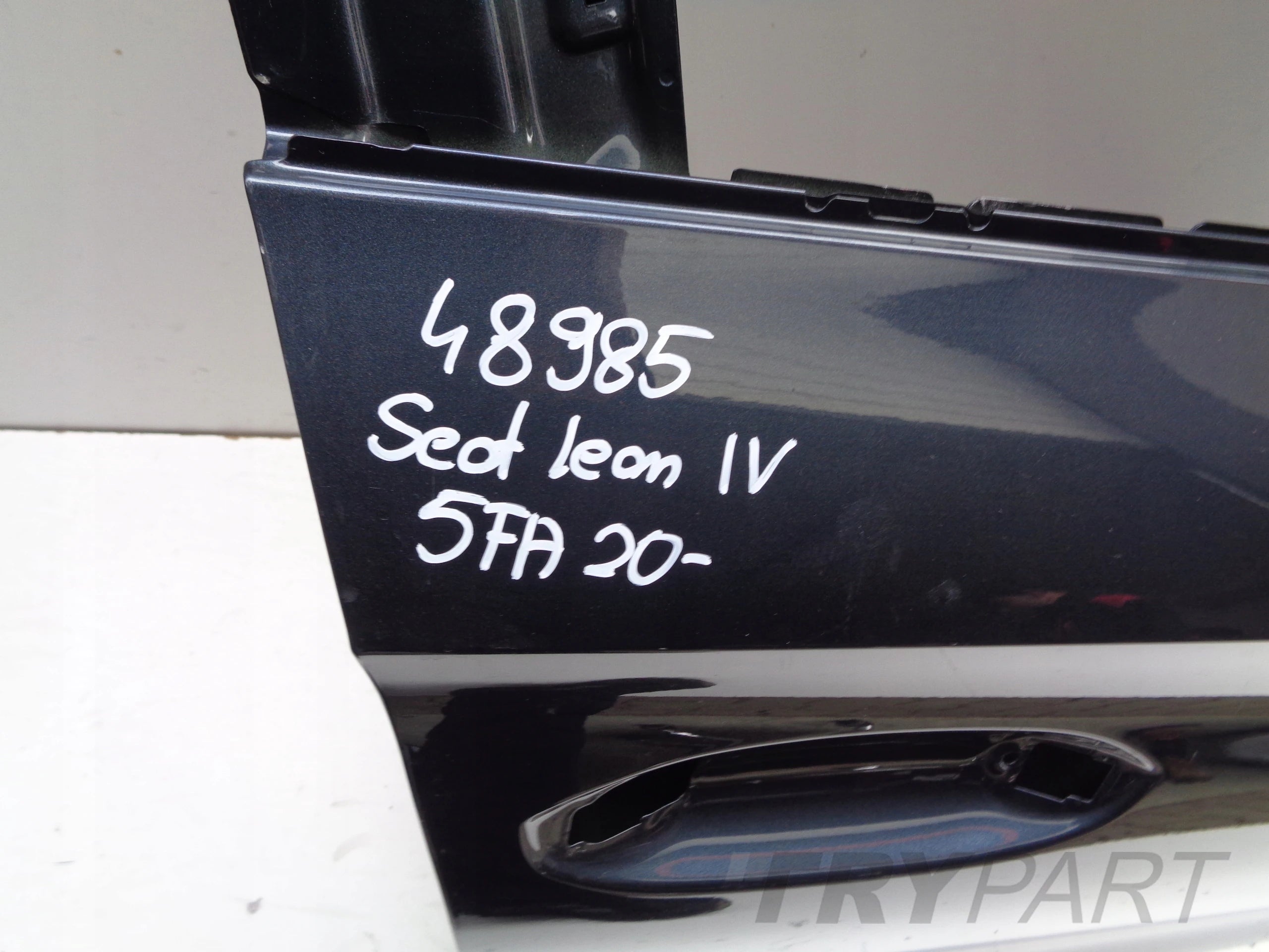 FRONT RIGHT DOOR SEAT LEON IV 4 5FA 20- NO. 48985