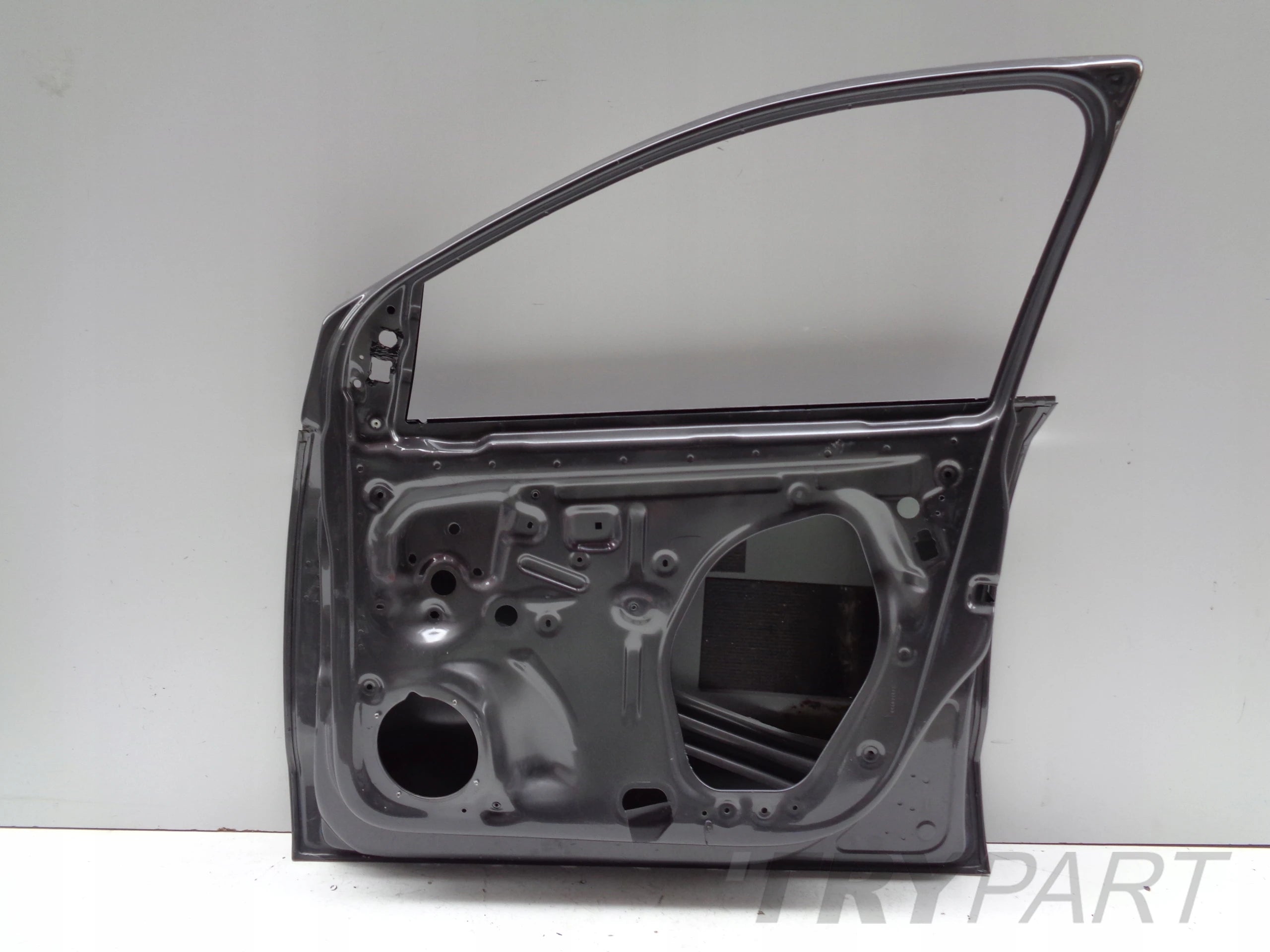 FRONT RIGHT DOOR VW POLO 6R 6R0 6C 6C0 09-16 NR 51484