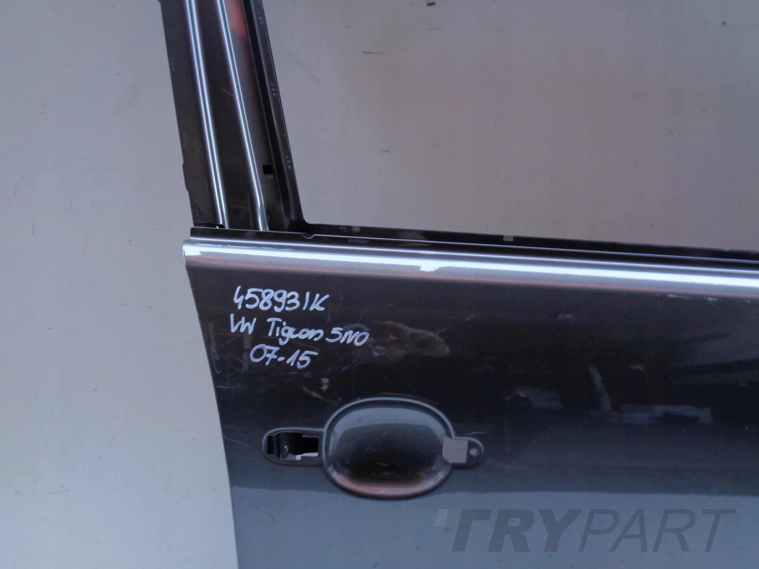 FRONT RIGHT DOOR VW TIGUAN 5N 5N0 07-15 NR 45893
