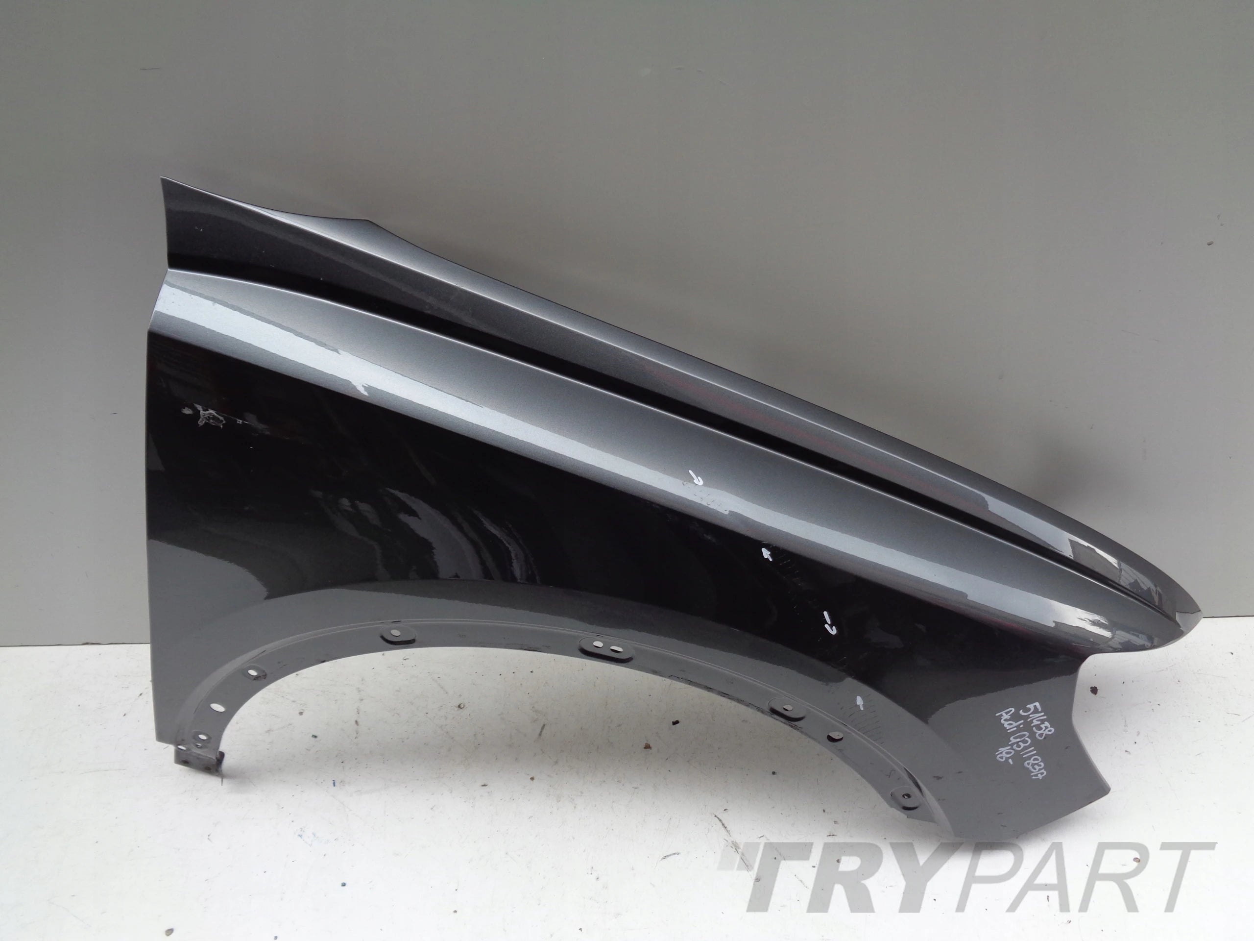 FRONT RIGHT FENDER AUDI Q3 II 83A 18- NO. 51458