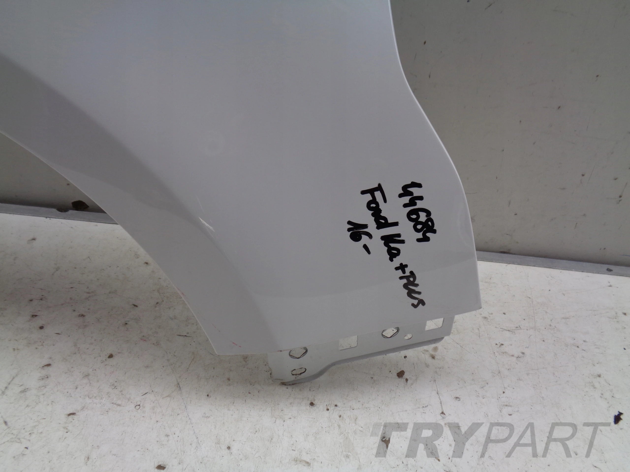 FRONT RIGHT FENDER FORD KA+ PLUS 16- NO. 44684