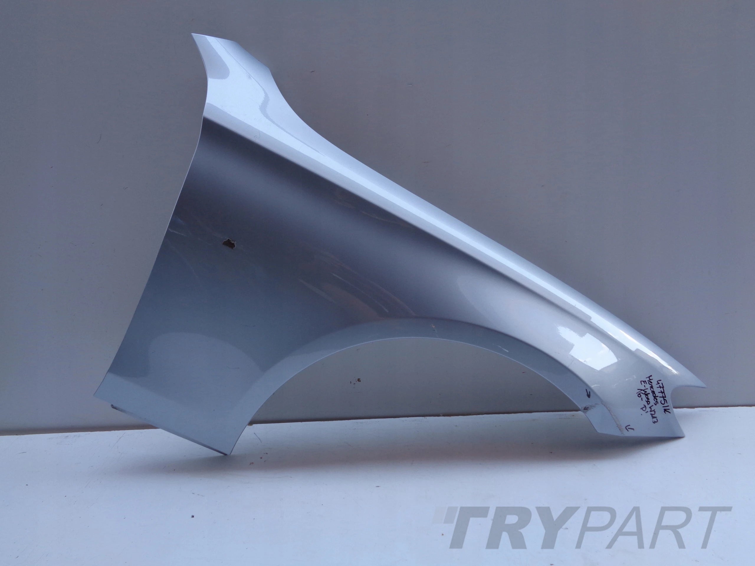 FRONT RIGHT FENDER MERCEDES E-CLASS W213 16- NO. 47775