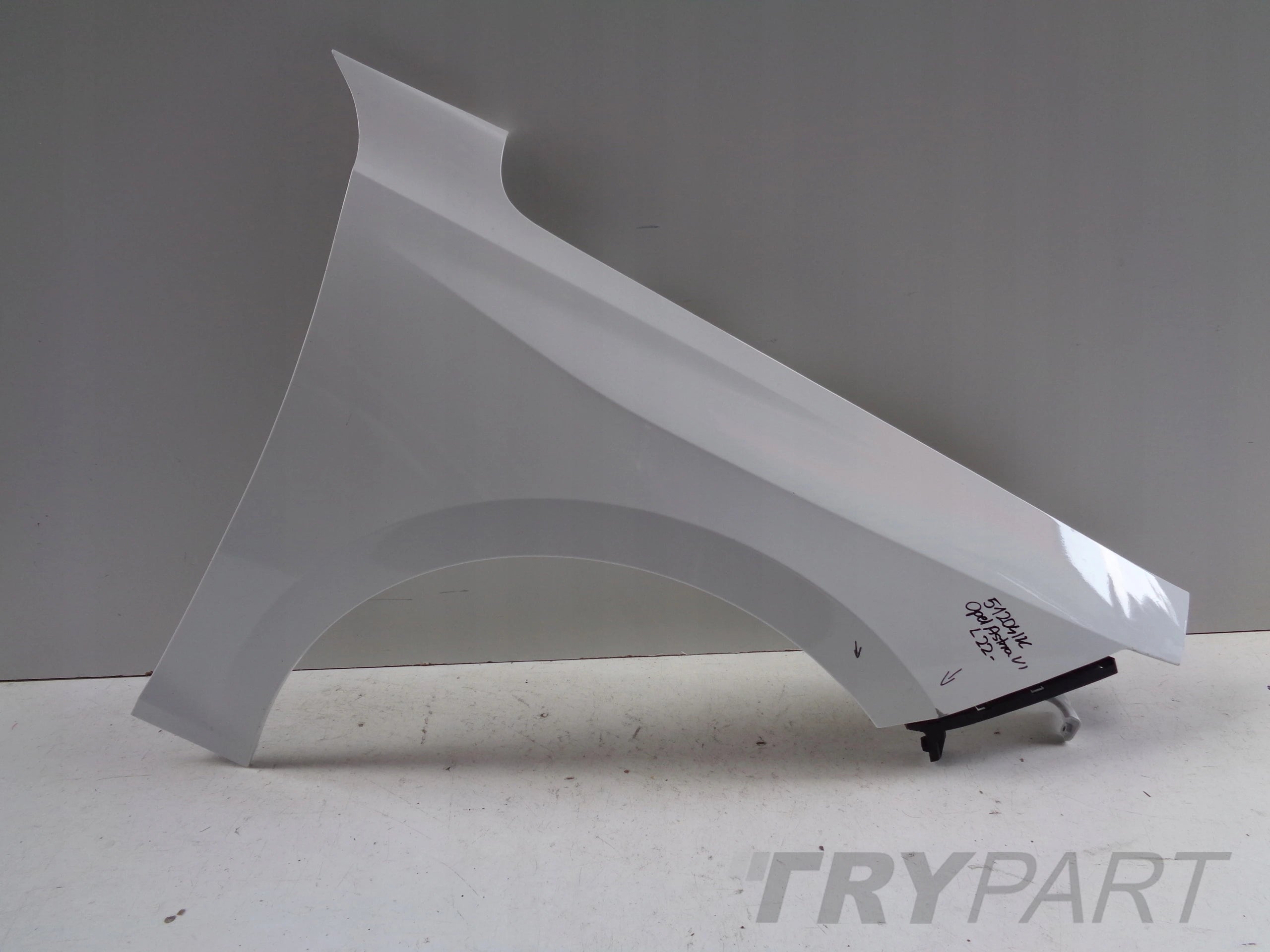 FRONT RIGHT FENDER OPEL ASTRA VI 6 L 22- NO 51204