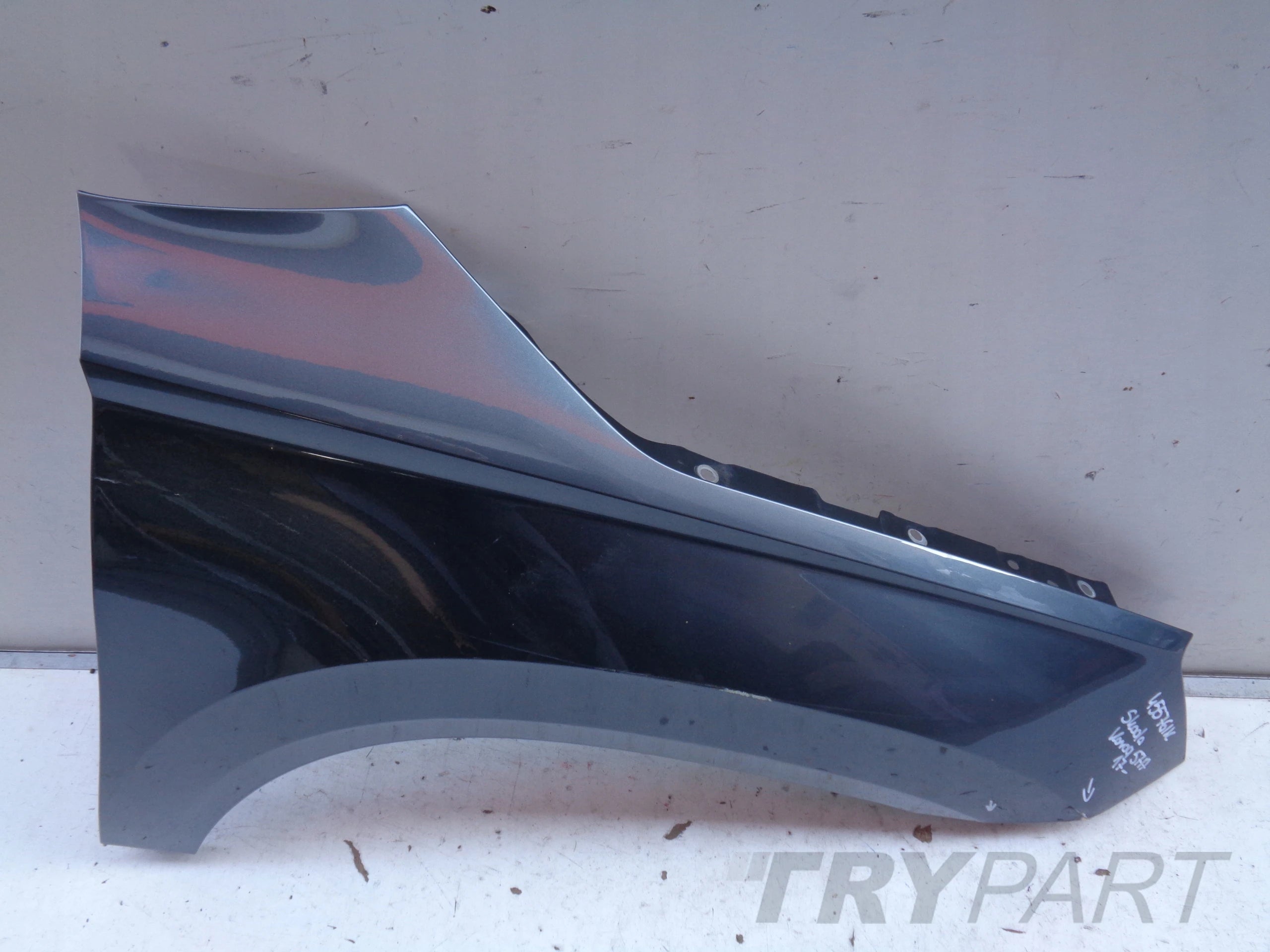 FRONT RIGHT FENDER SKODA KAROQ 57A 17- NO 45576