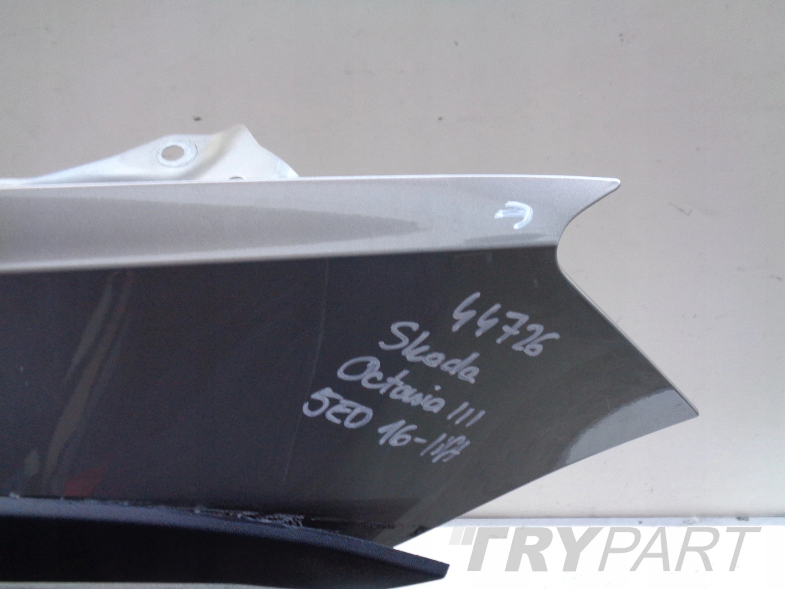 FRONT RIGHT FENDER SKODA OCTAVIA III 3 5E 5E0 16- LIFT SCOUT NO. 44726