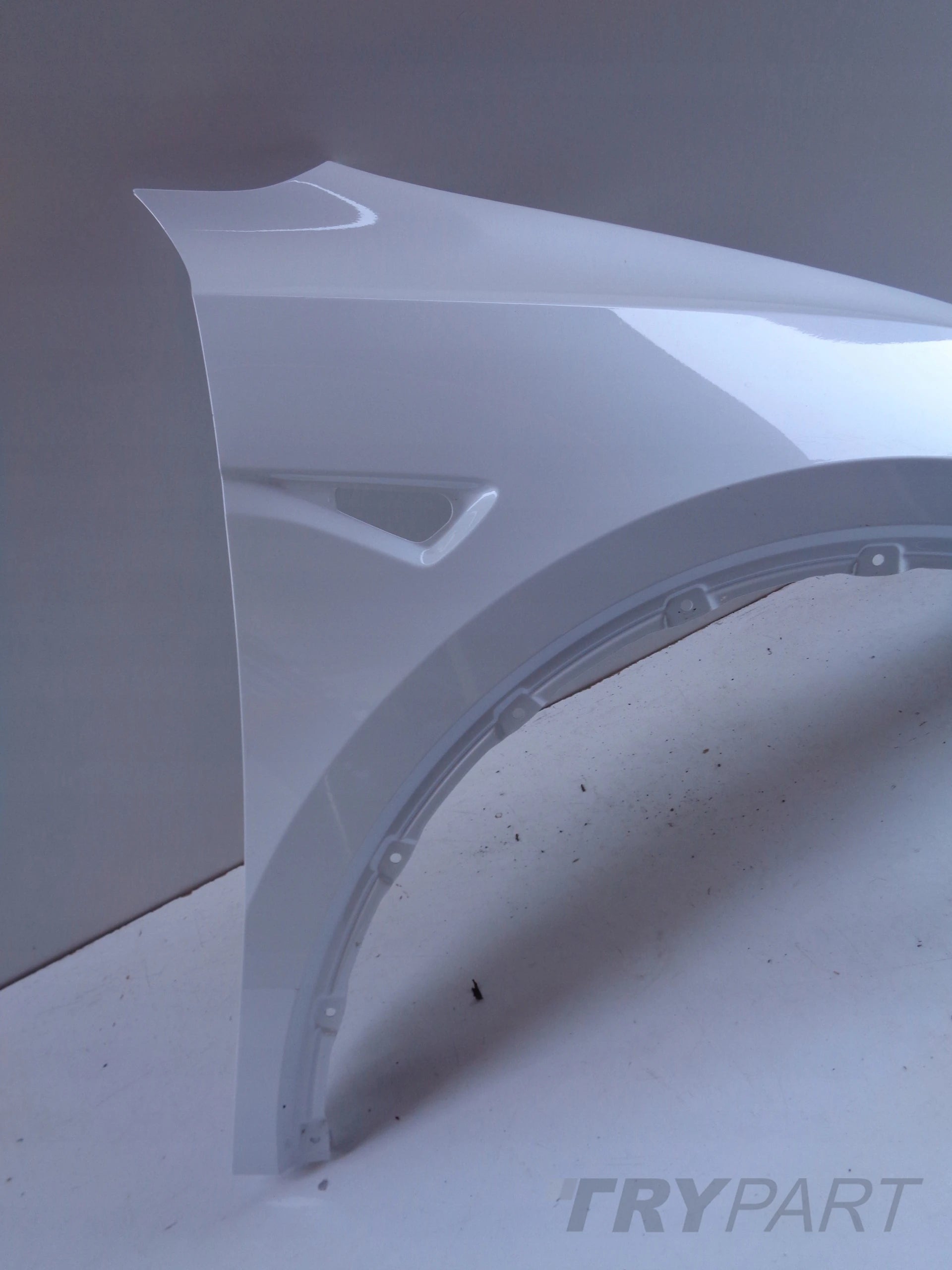 FRONT RIGHT FENDER TESLA MODEL Y NO. 49828
