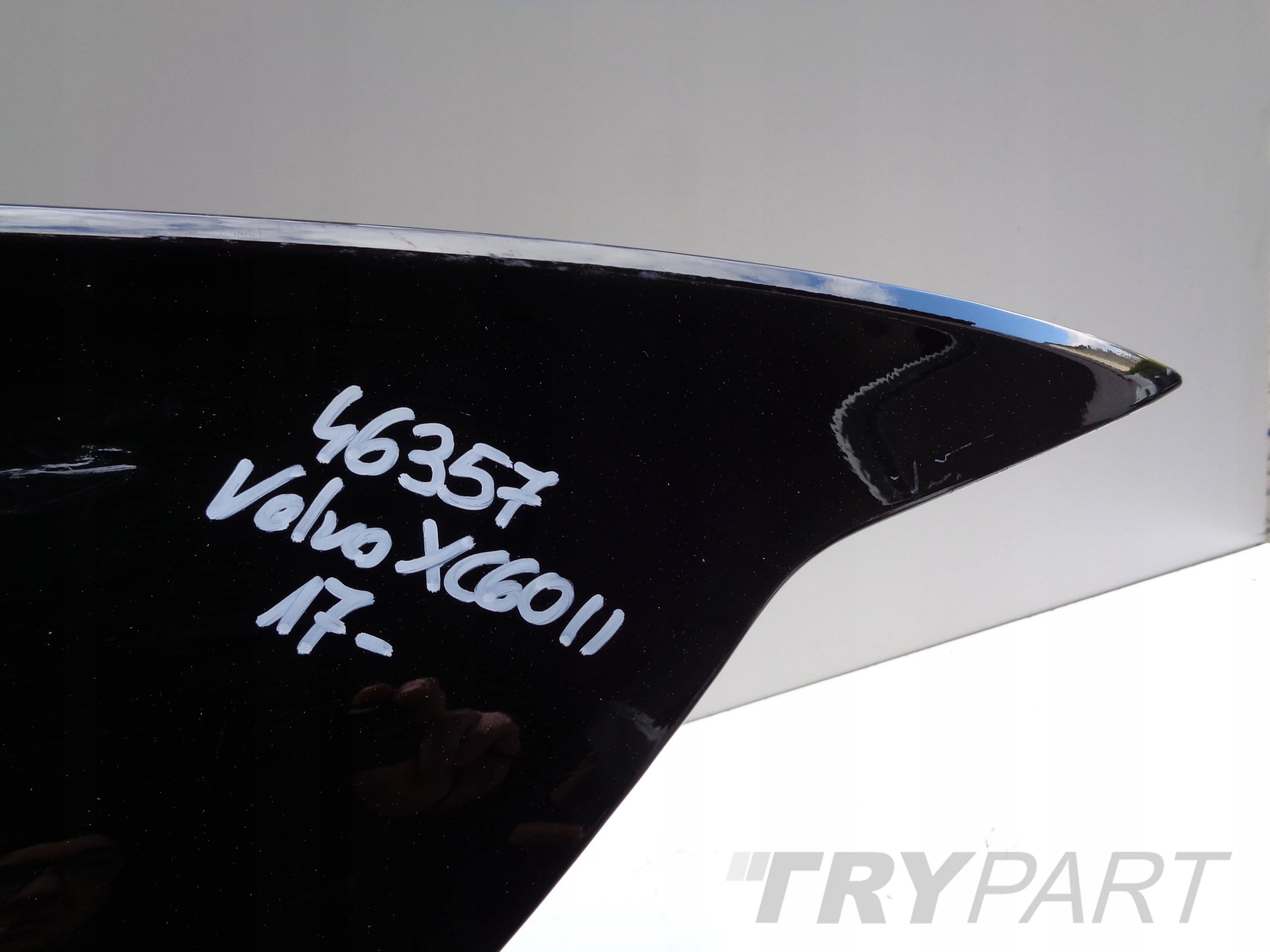 FRONT RIGHT FENDER VOLVO XC60 II 17- NO. 46357