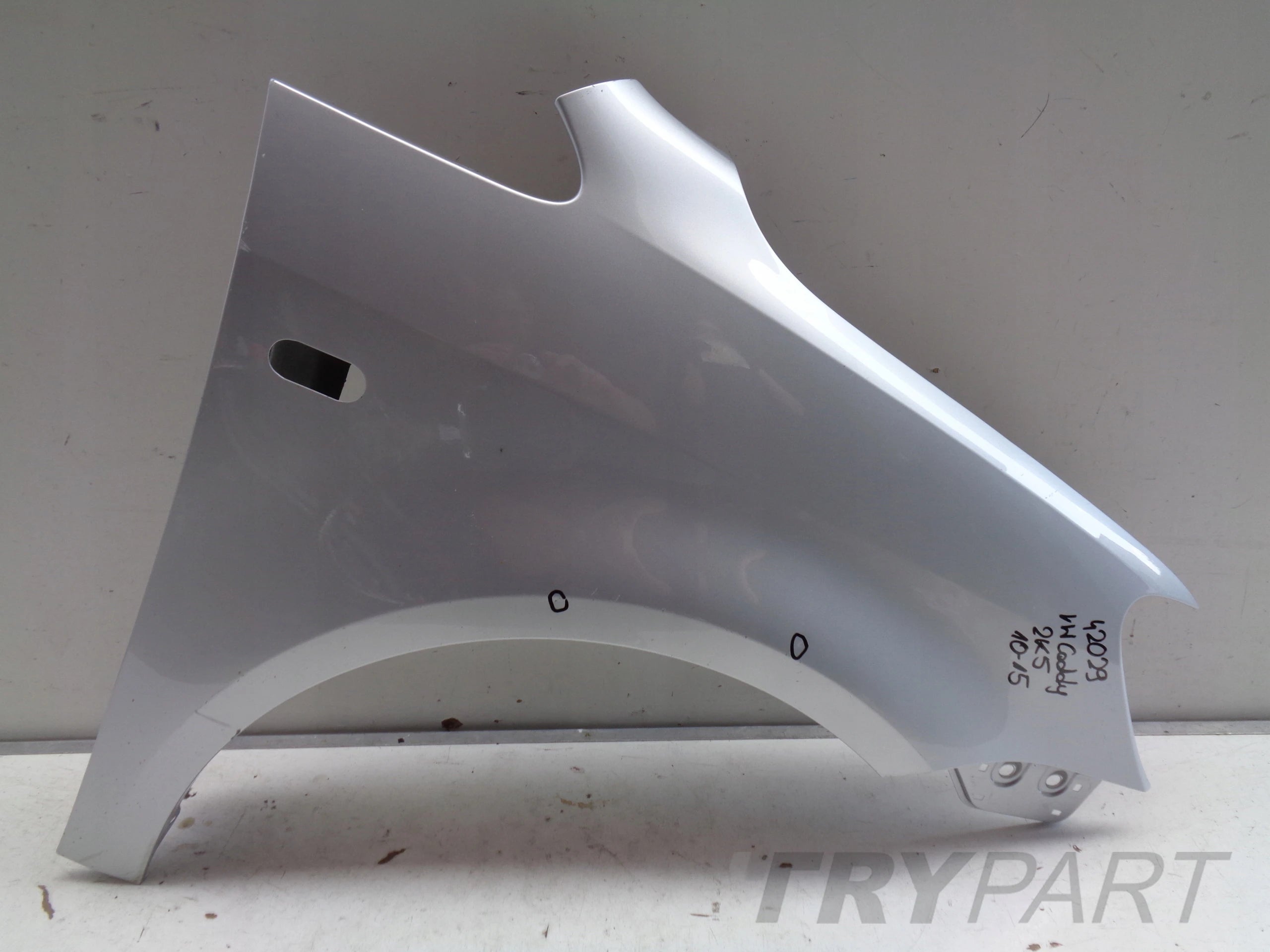 FRONT RIGHT FENDER VW CADDY 2K 2K5 10-15 NO. 42029