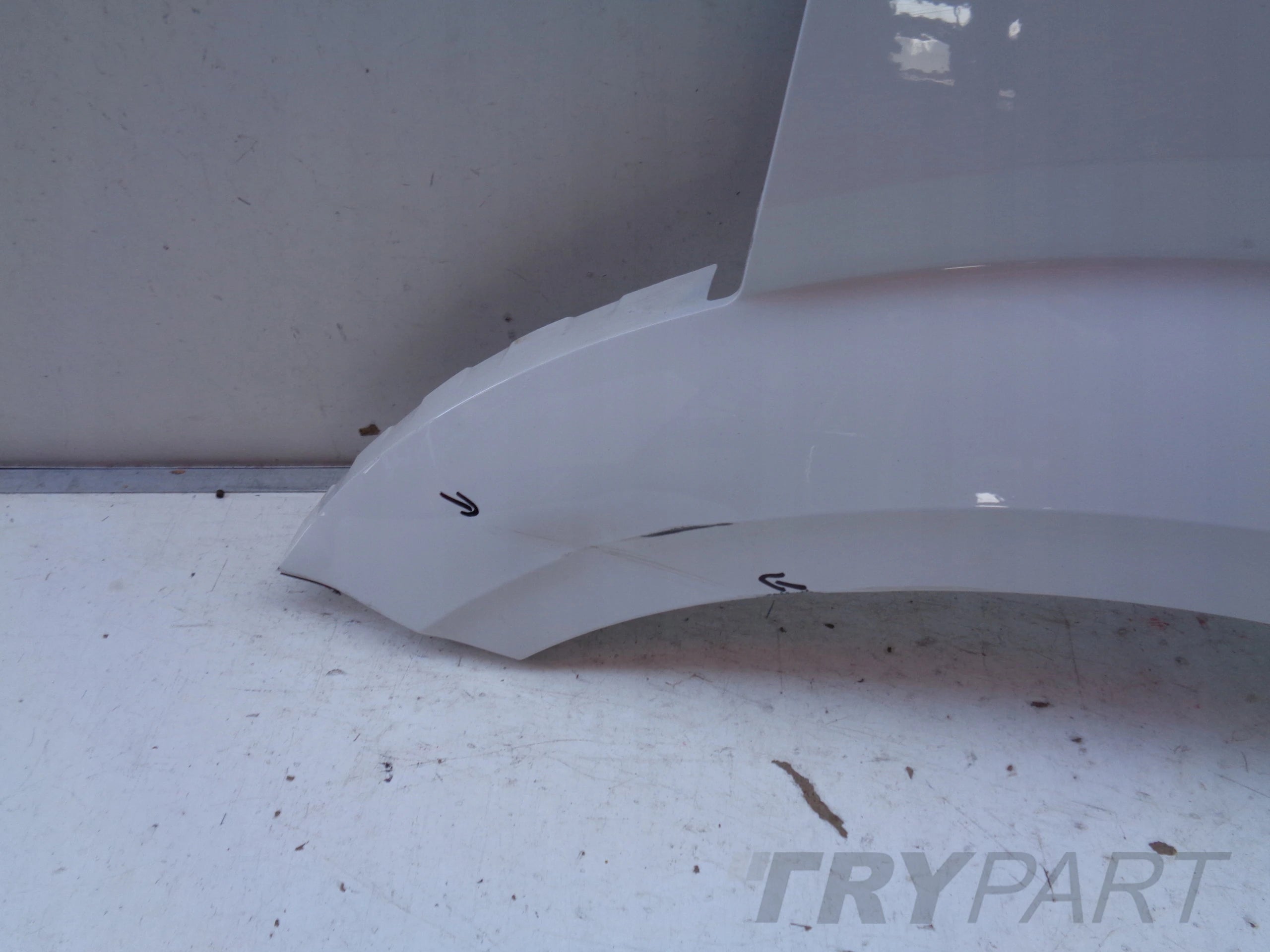 FRONT RIGHT FENDER VW CRAFTER II 7C 7C0 17- MAN TGE NO. 45581