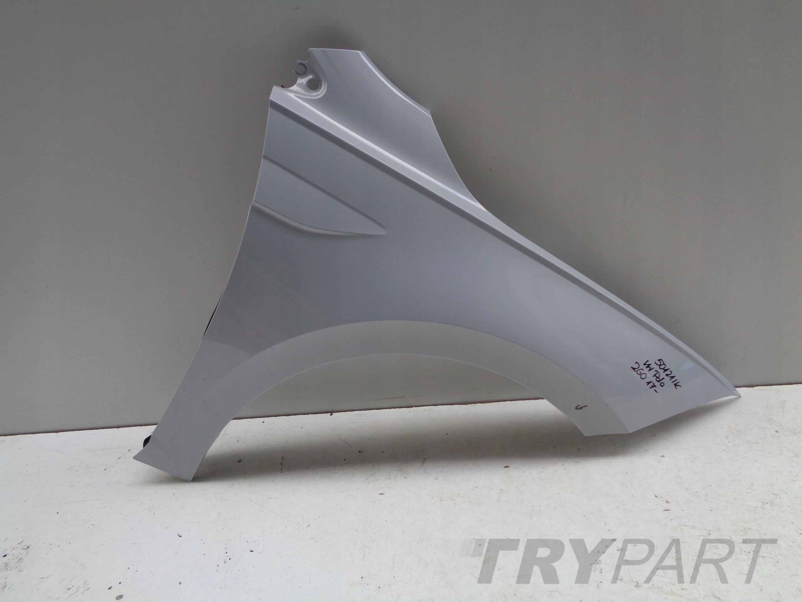 FRONT RIGHT FENDER VW POLO 2G 2G0 17- NO. 50121