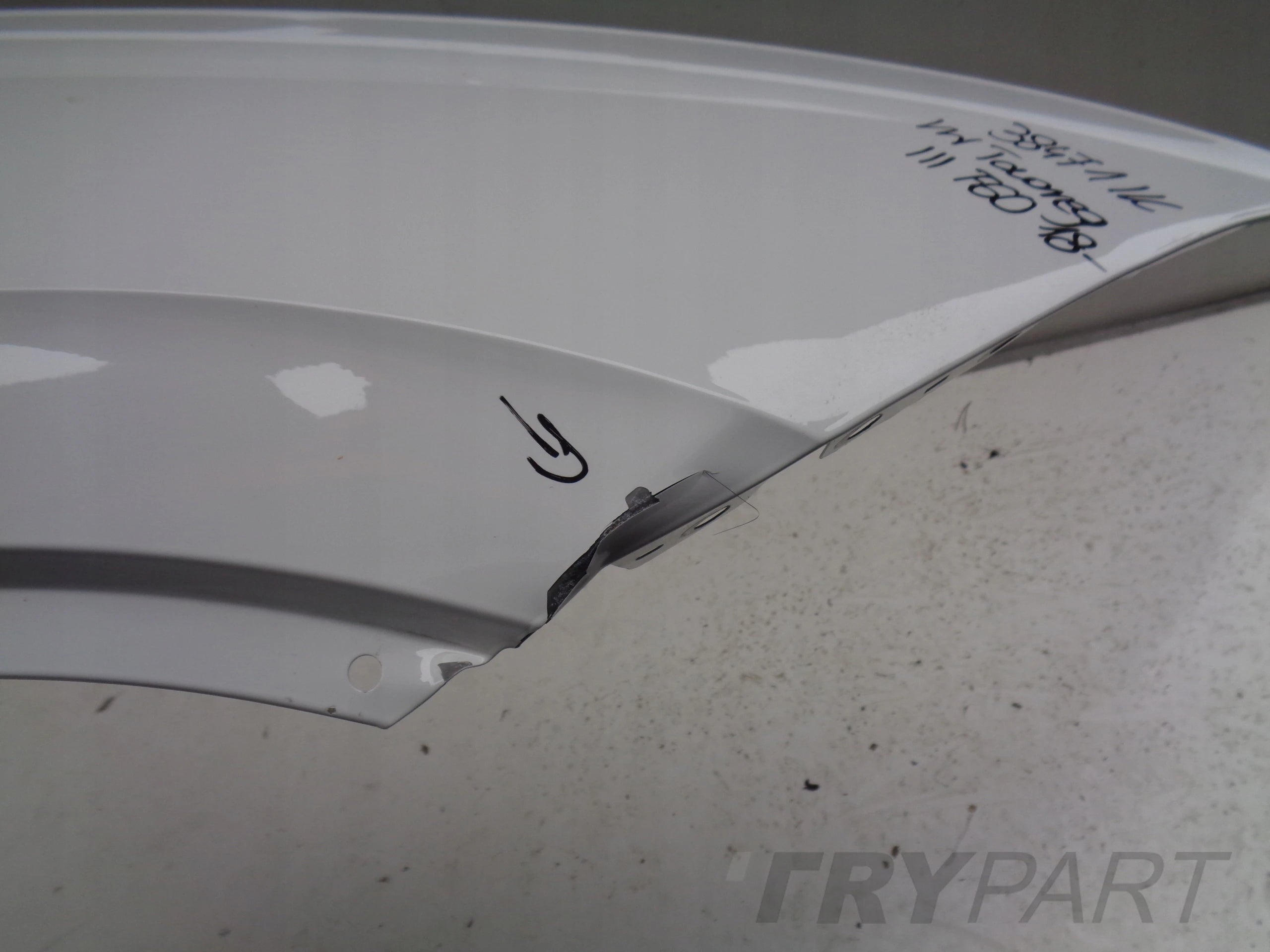 FRONT RIGHT FENDER VW TOUAREG III 760 18- NO. 38471