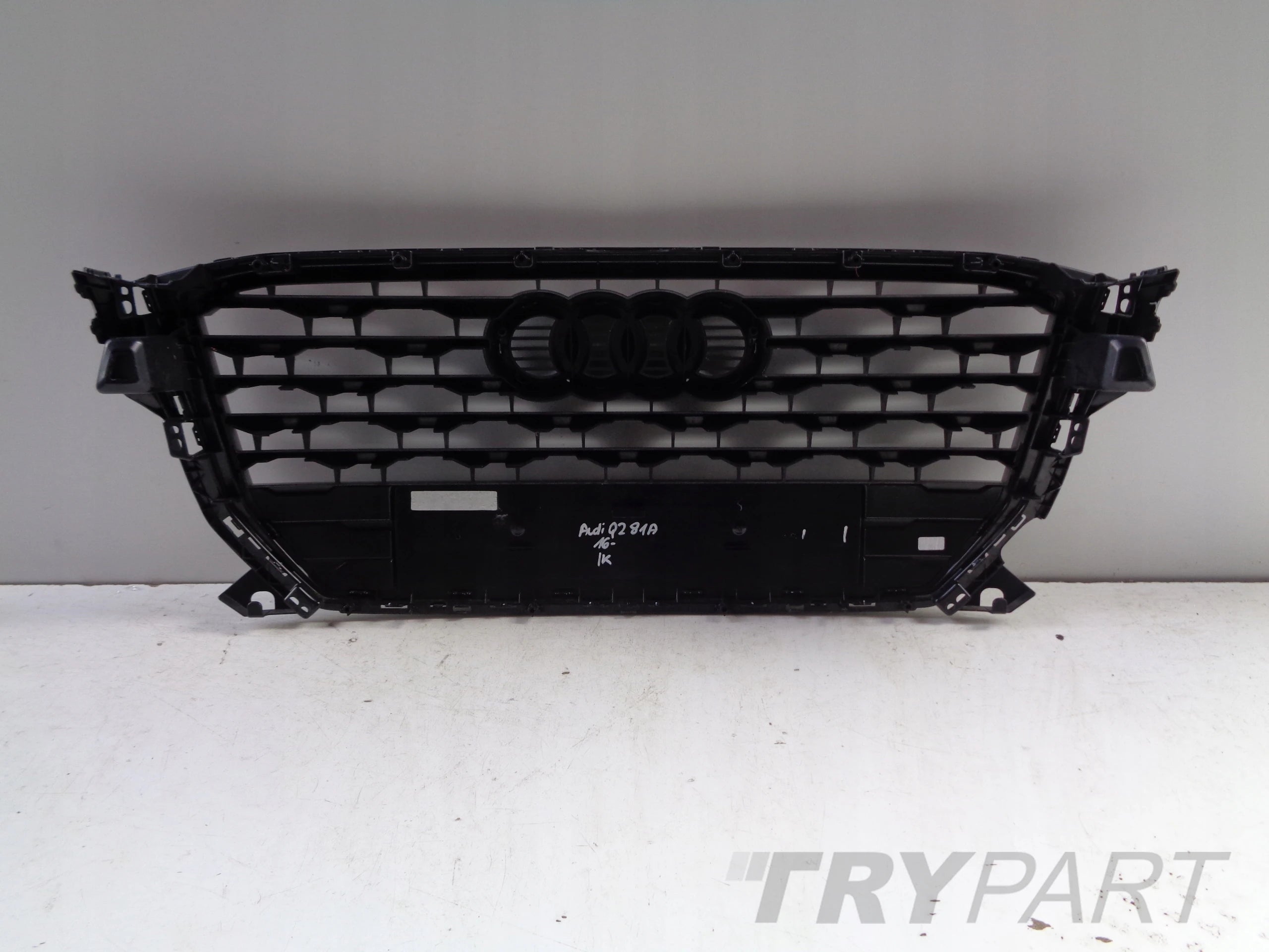 GRILL GRILLE AUDI Q2 81A 16- BLACK