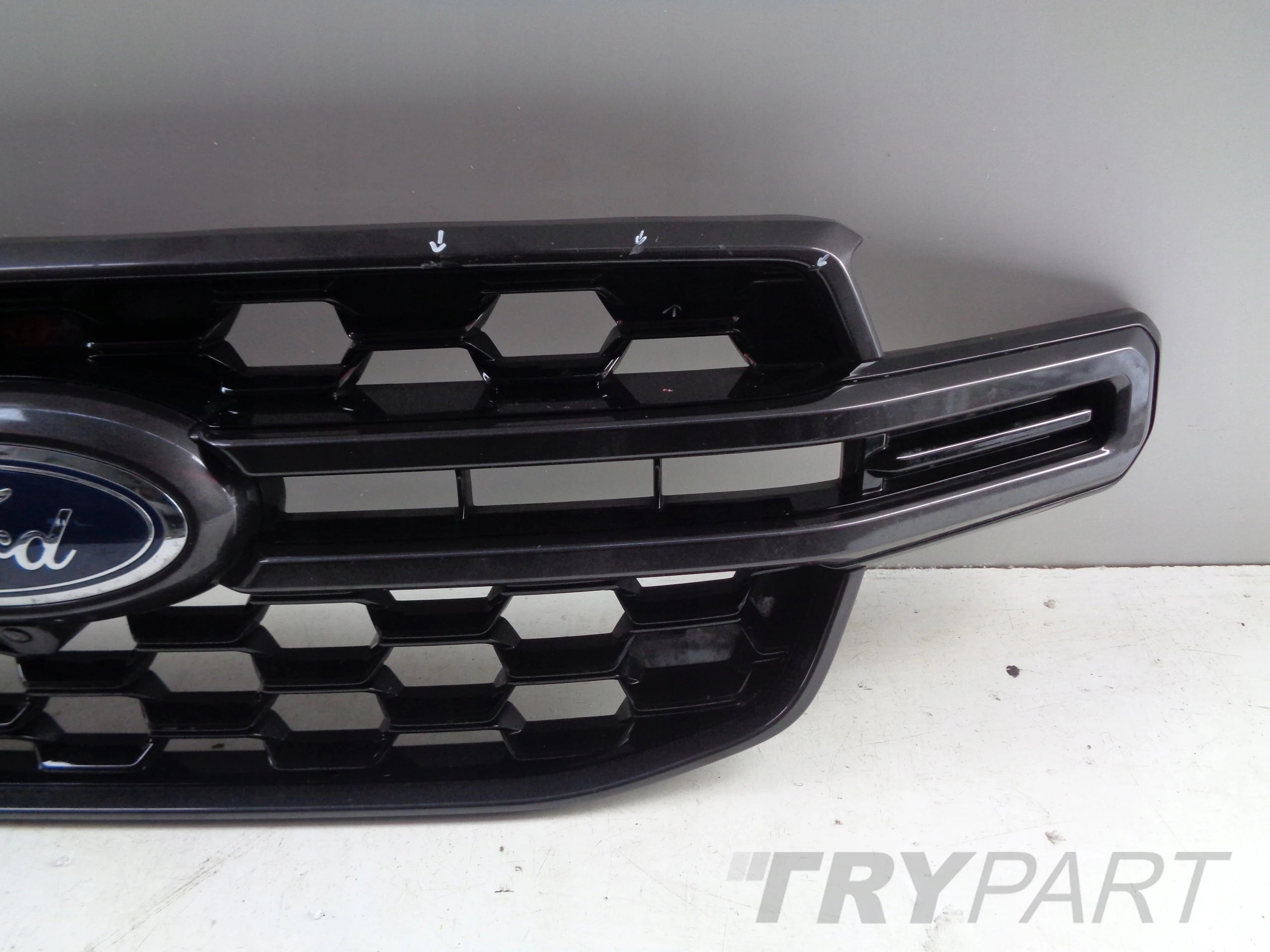 GRILL GRILLE FOR FORD RANGER VI 22- WILDTRAK CAMERA