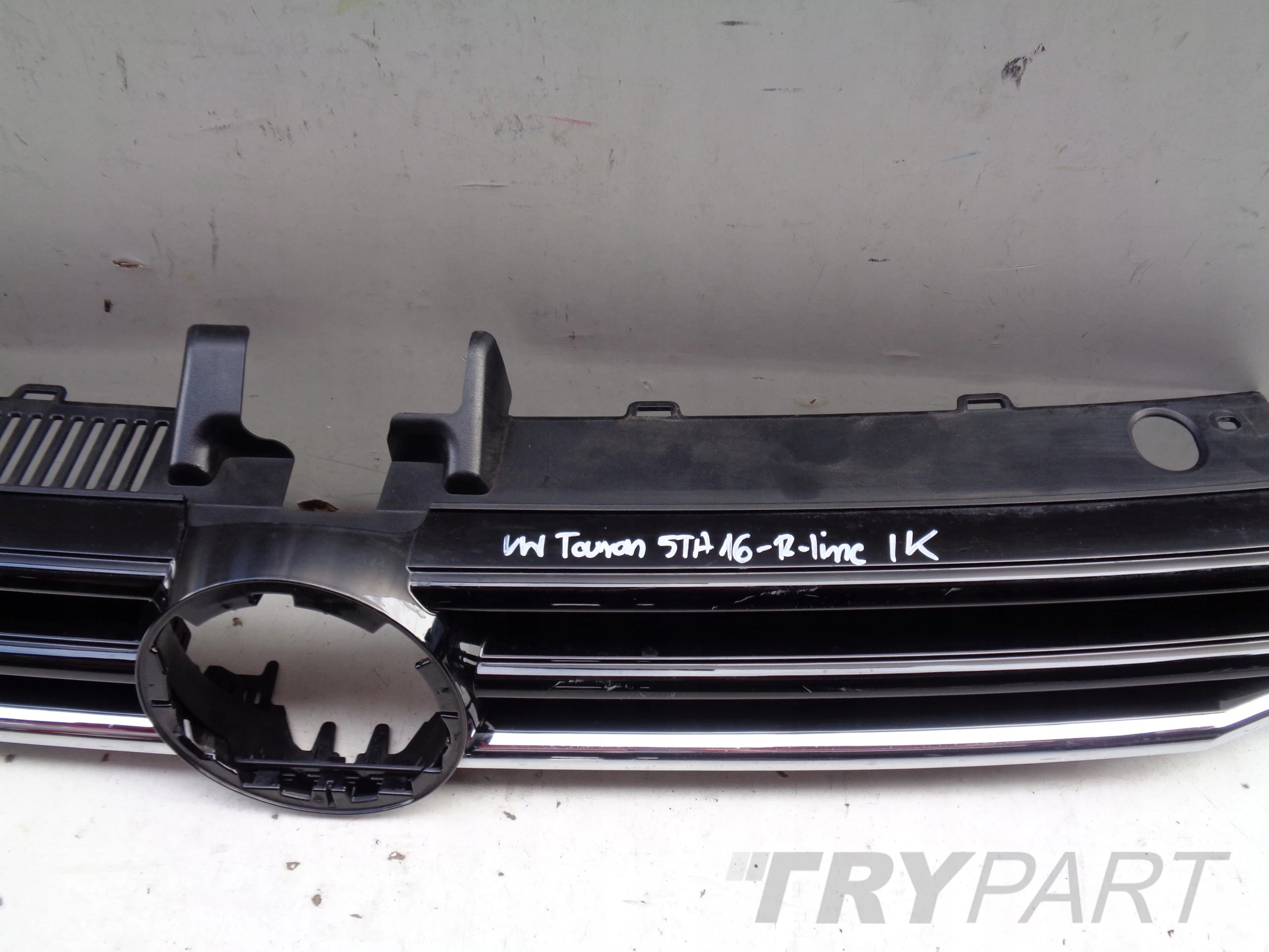 Grill Grille for VW Touran 5TA 16-