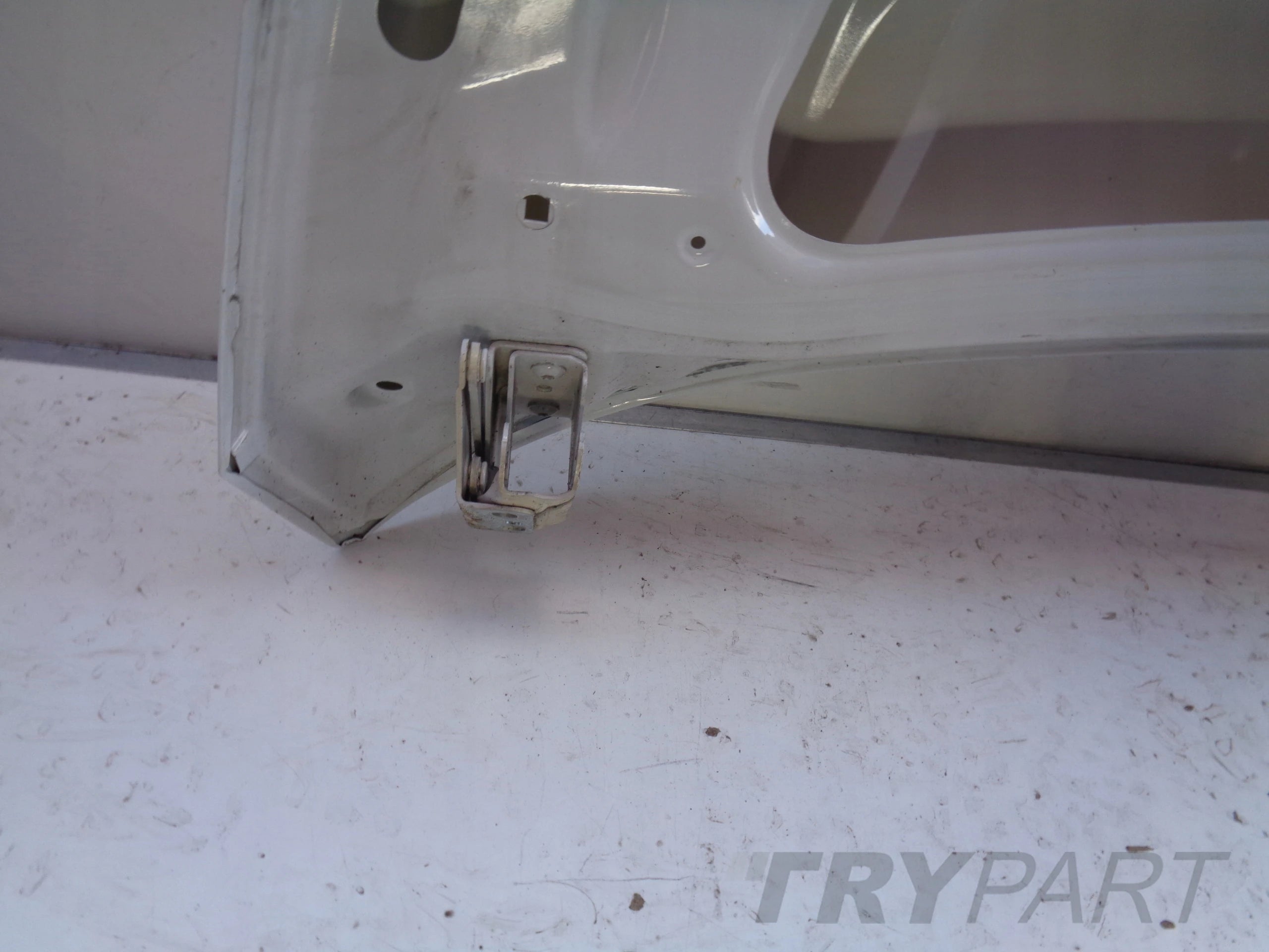 IVECO DAILY 14- ENGINE HOOD COVER NR 38921 + HINGES