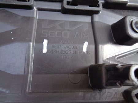 KIA NIRO II 22- Grille Cover