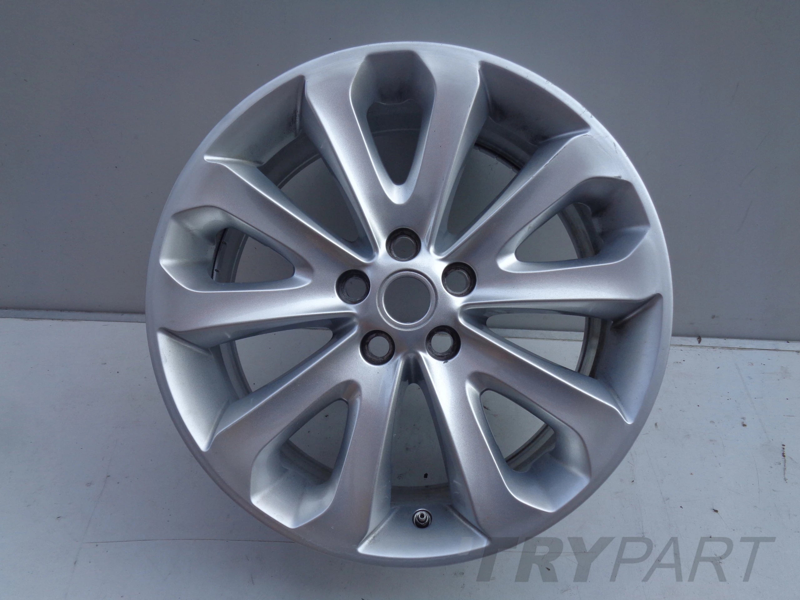 LAND ROVER ALUMINUM RIM 8.5JX20 ET47 5X120