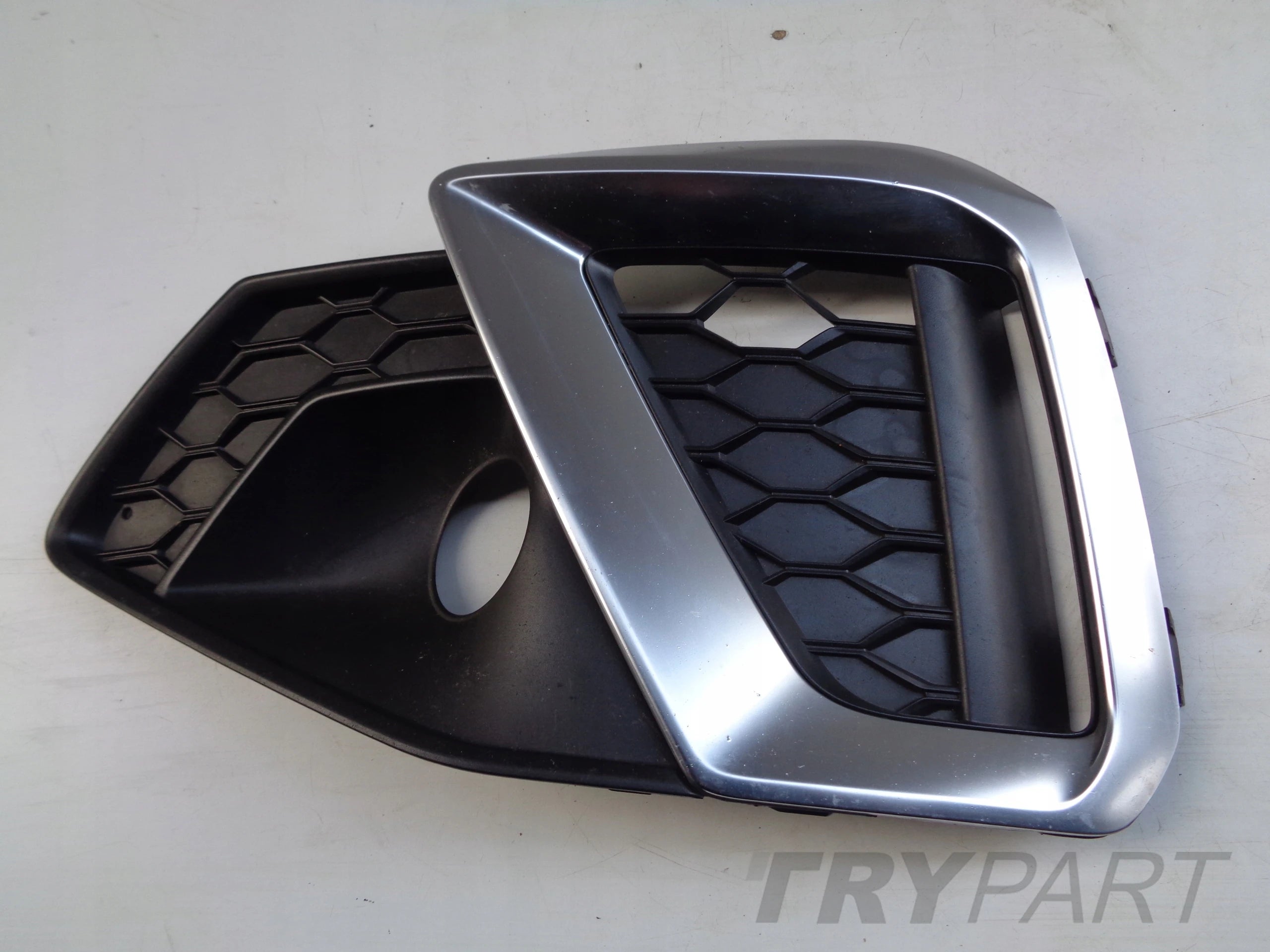 LEFT BUMPER GRILLE AUDI A4 B9 8W 8W0 19- LIFT S-LINE