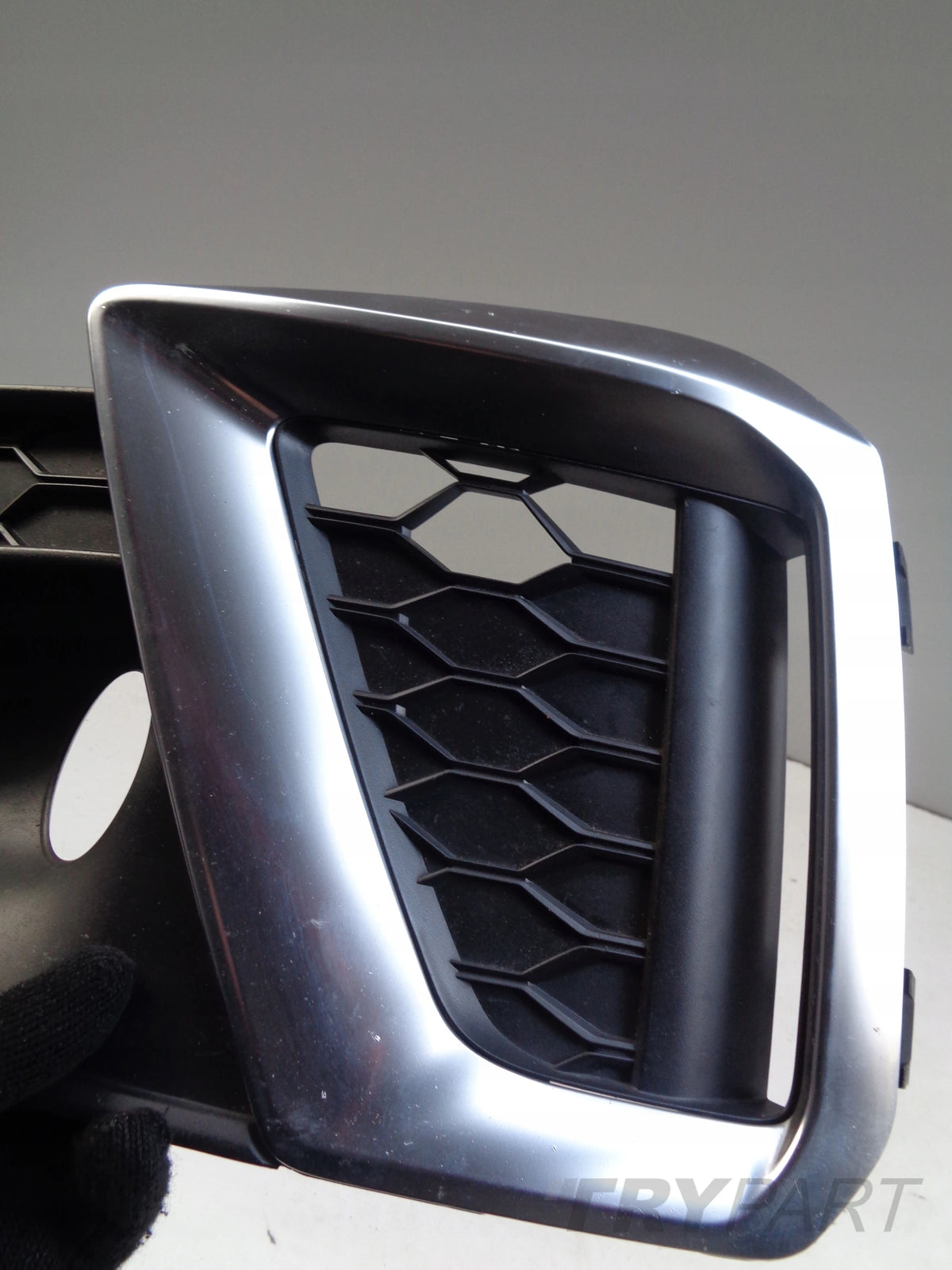 LEFT BUMPER GRILLE AUDI A4 B9 8W 8W0 19- LIFT S-LINE