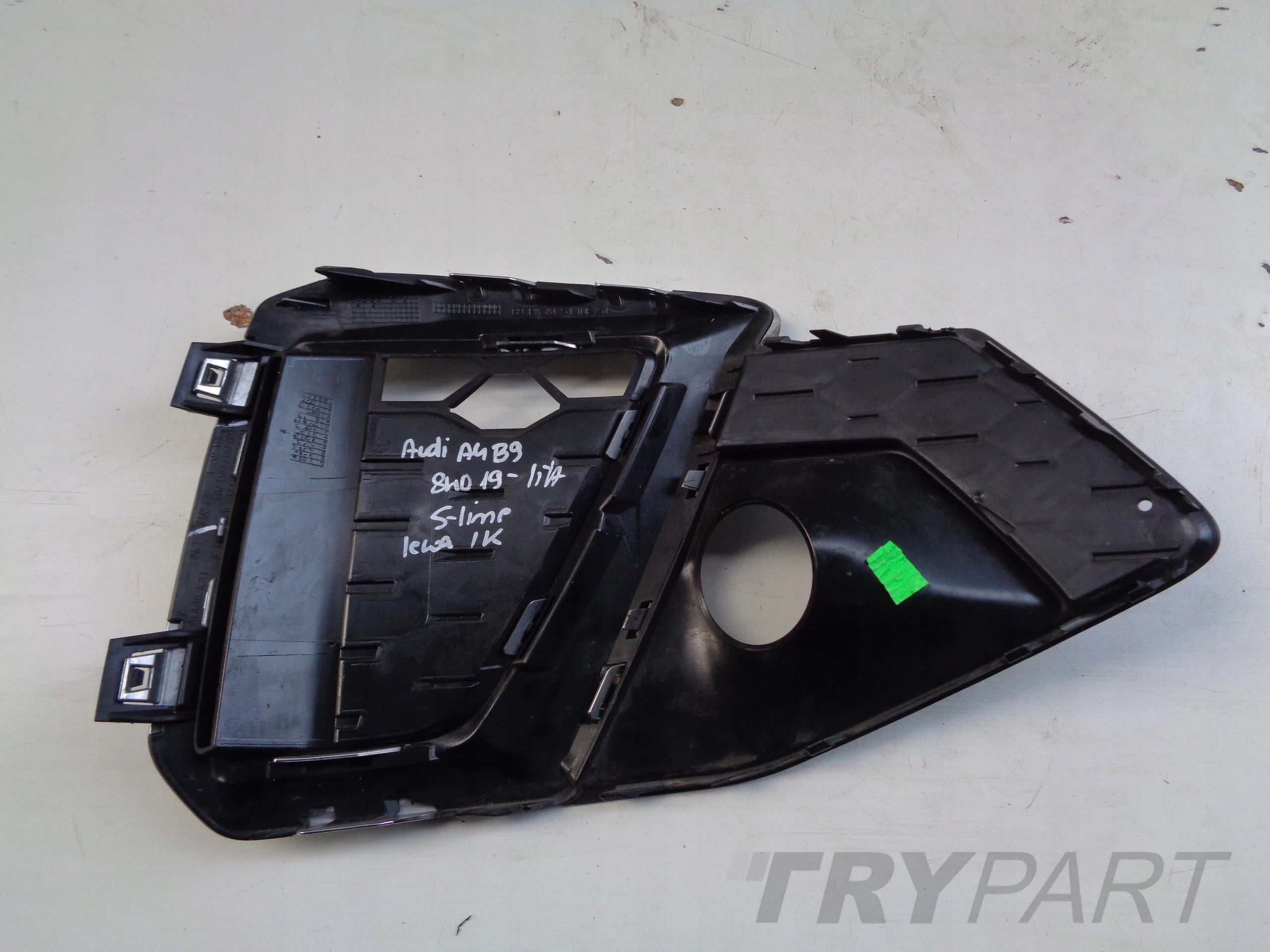 LEFT BUMPER GRILLE AUDI A4 B9 8W 8W0 19- LIFT S-LINE