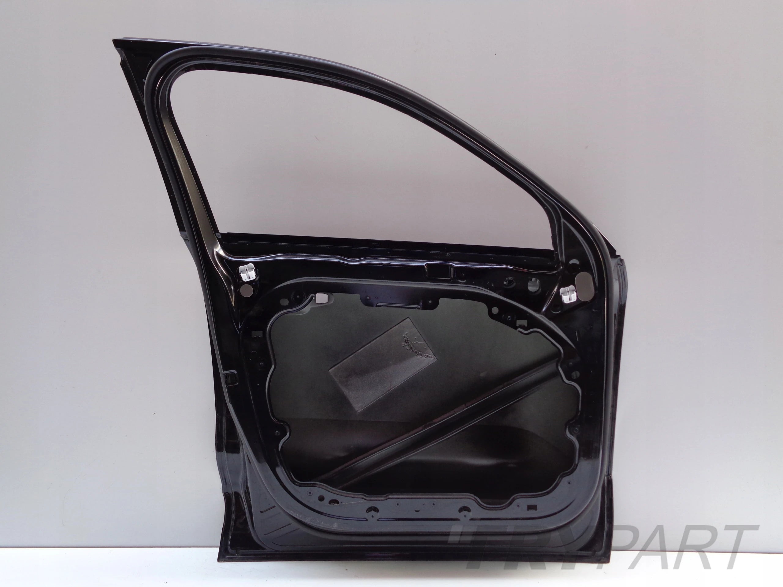 LEFT FRONT DOOR VOLVO XC40 18- NO. 46328