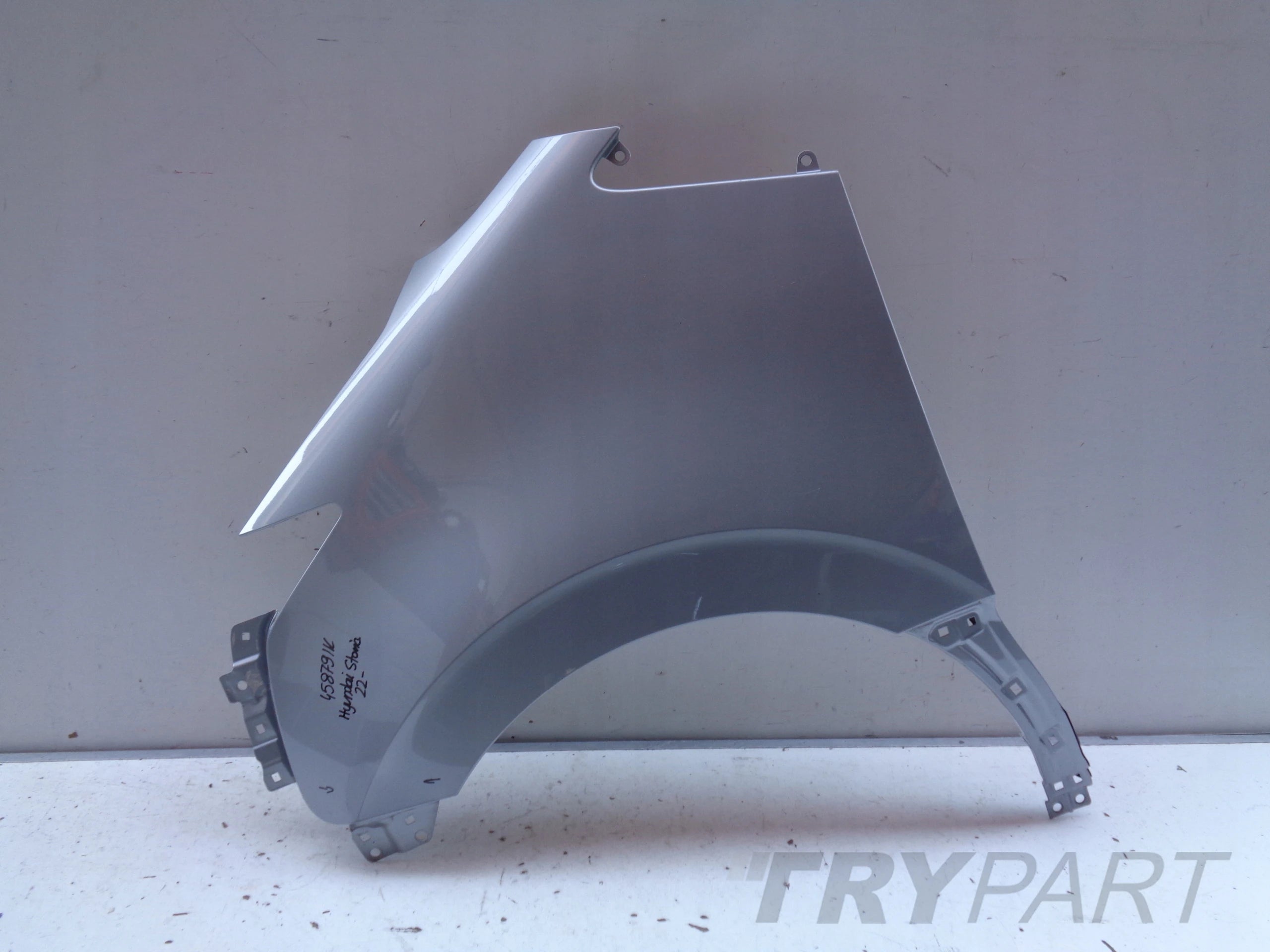 LEFT FRONT FENDER HYUNDAI STARIA 22- NO. 45879