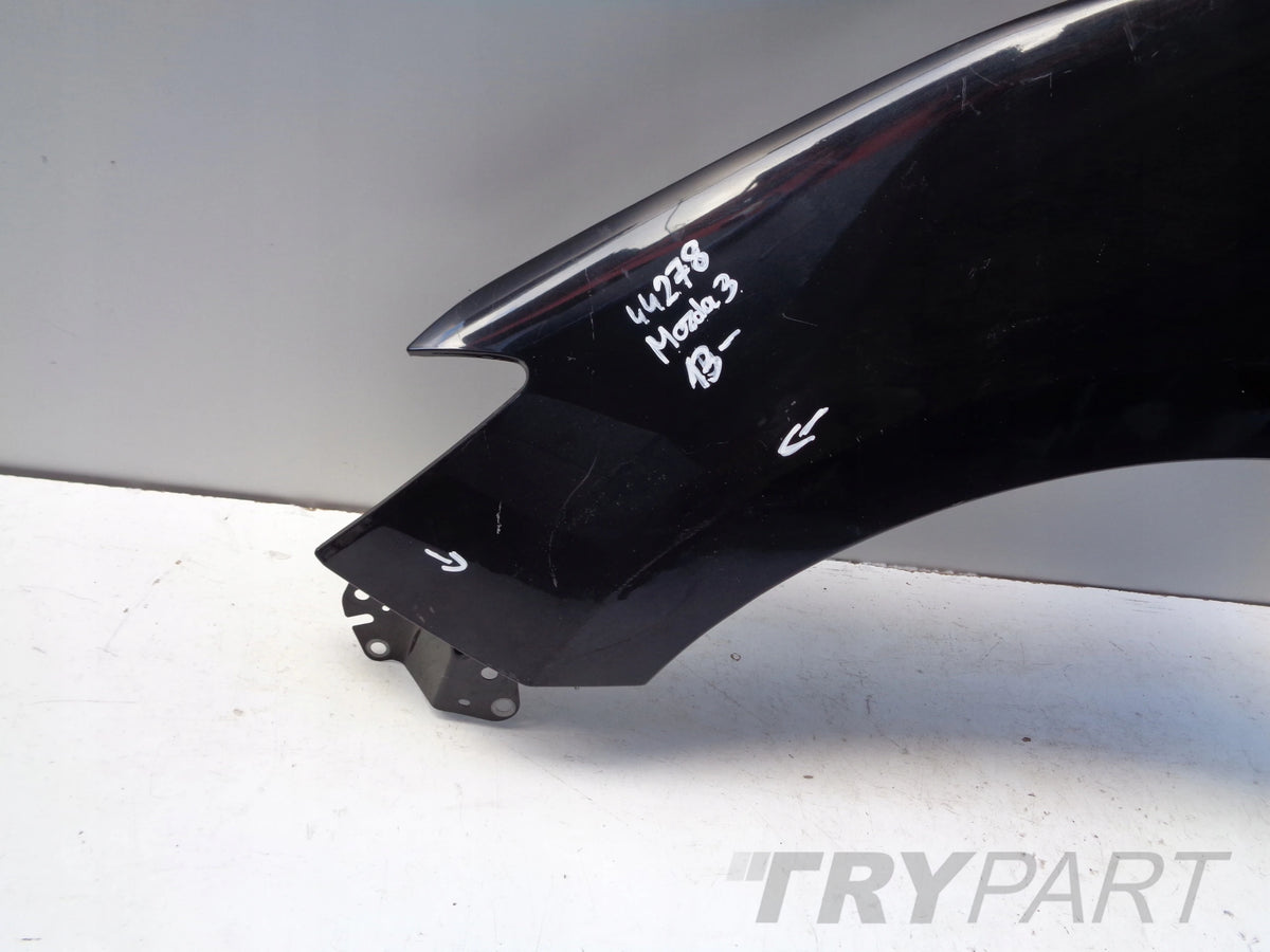 LEFT FRONT FENDER MAZDA 3 13- NO. 43903