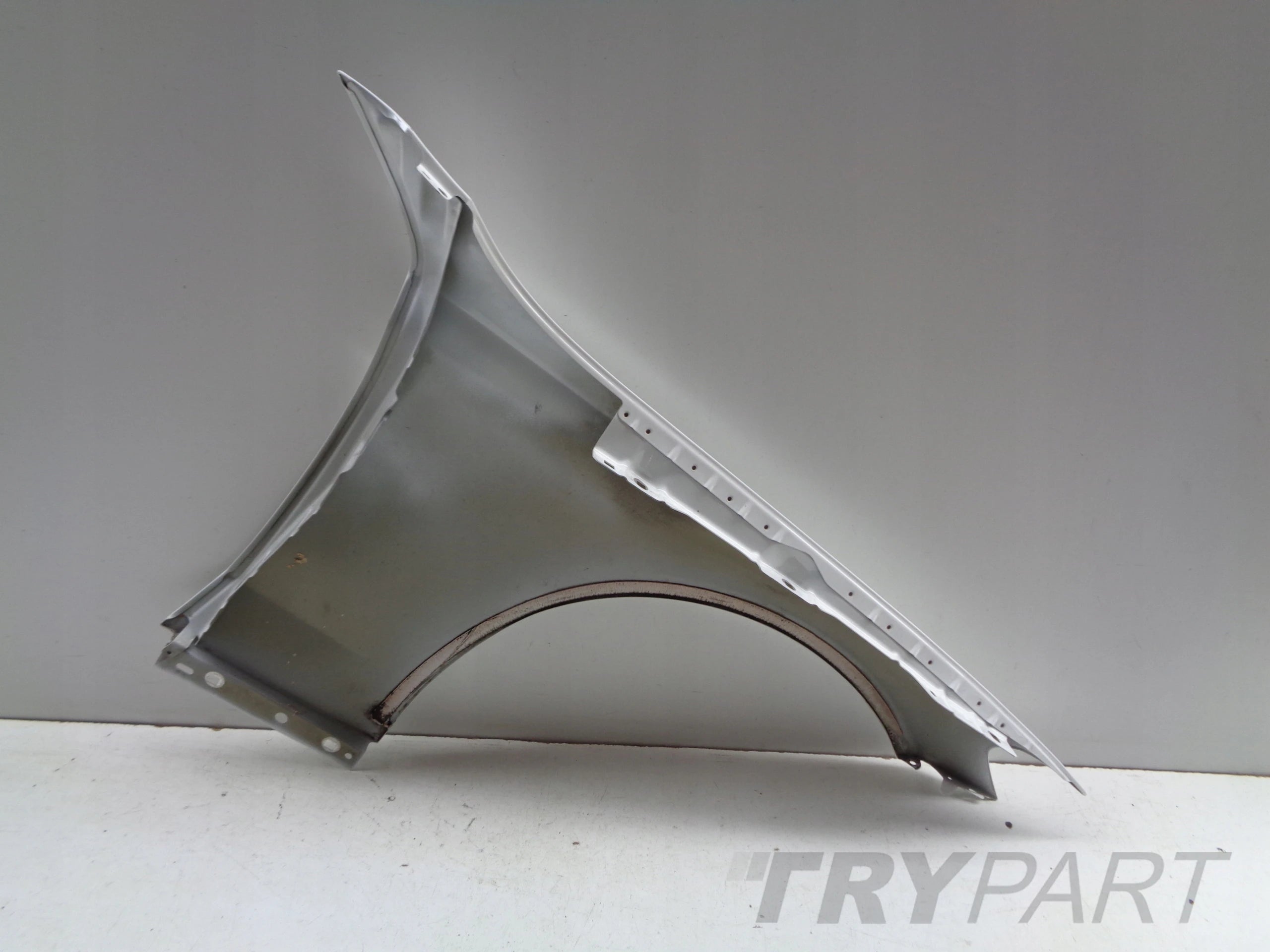 LEFT FRONT FENDER MERCEDES C-CLASS W205 14- NO. 50383