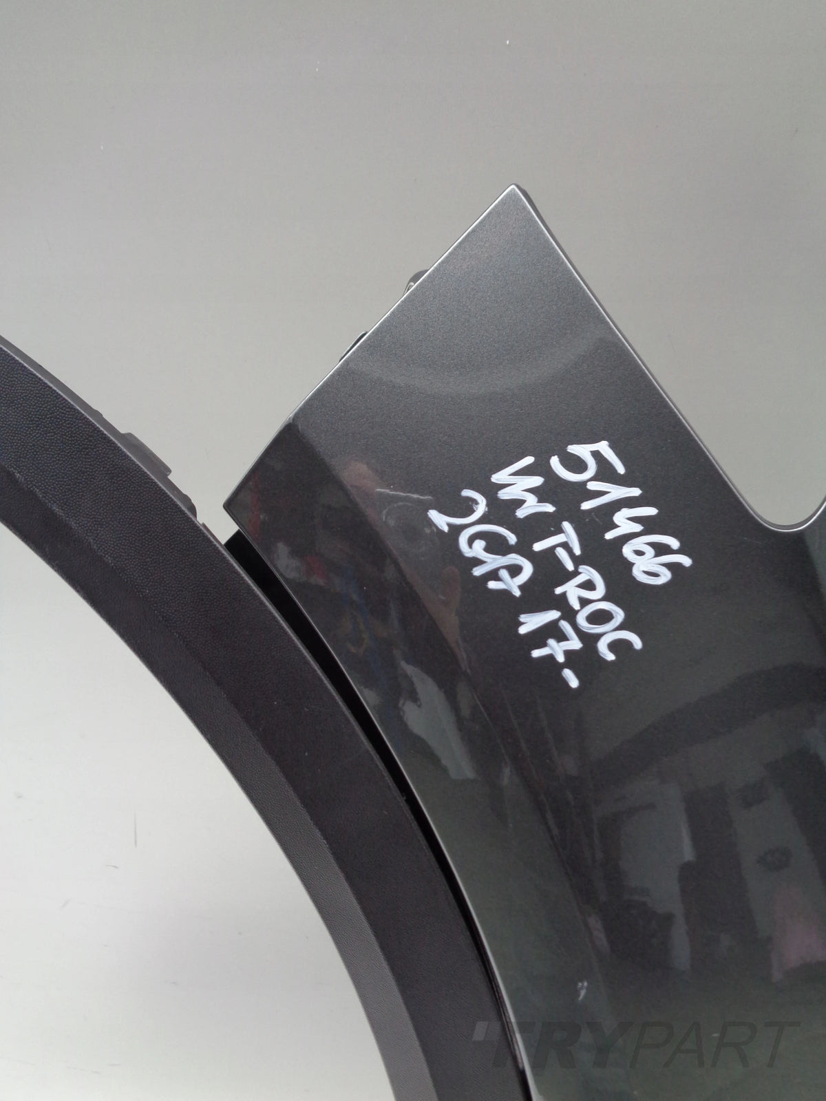 LEFT FRONT FENDER VW T-ROC 2GA 17- NO. 51466